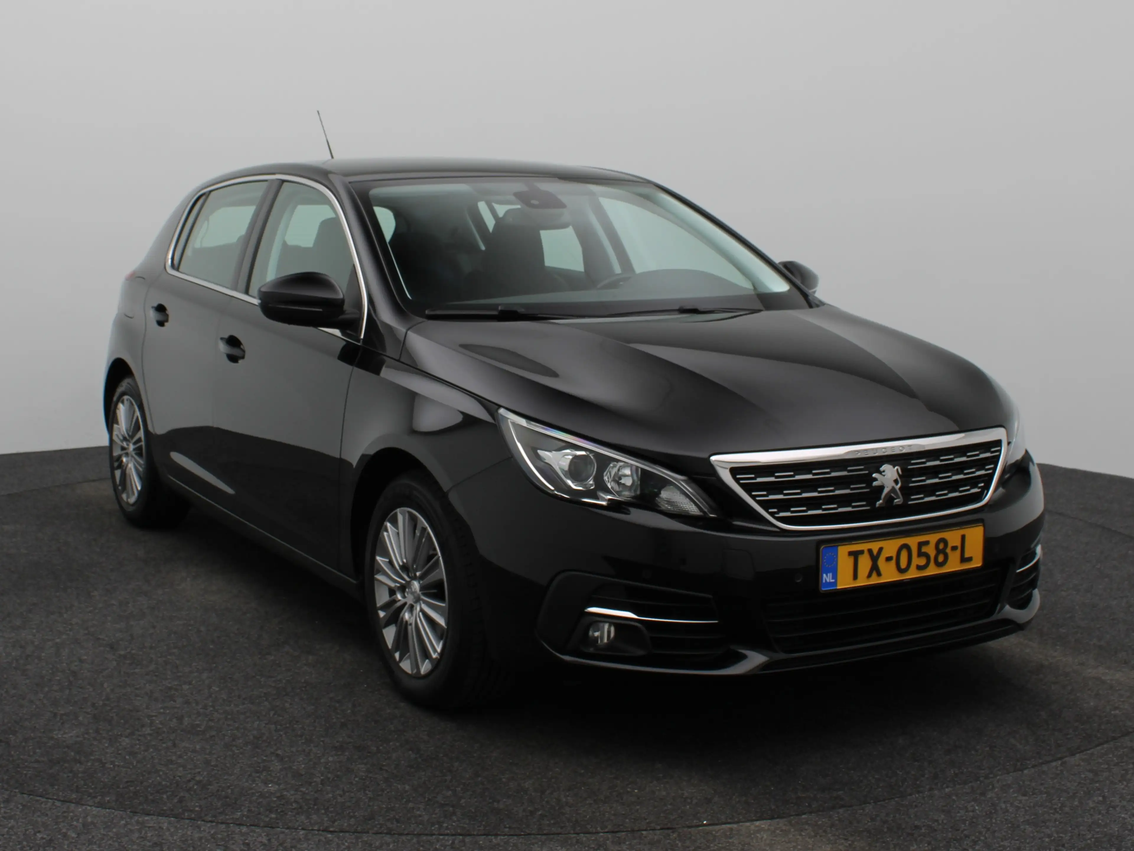 Peugeot 308 1.2 PureTech Allure | Navi | Cruise | Clima | Trek — photo 9