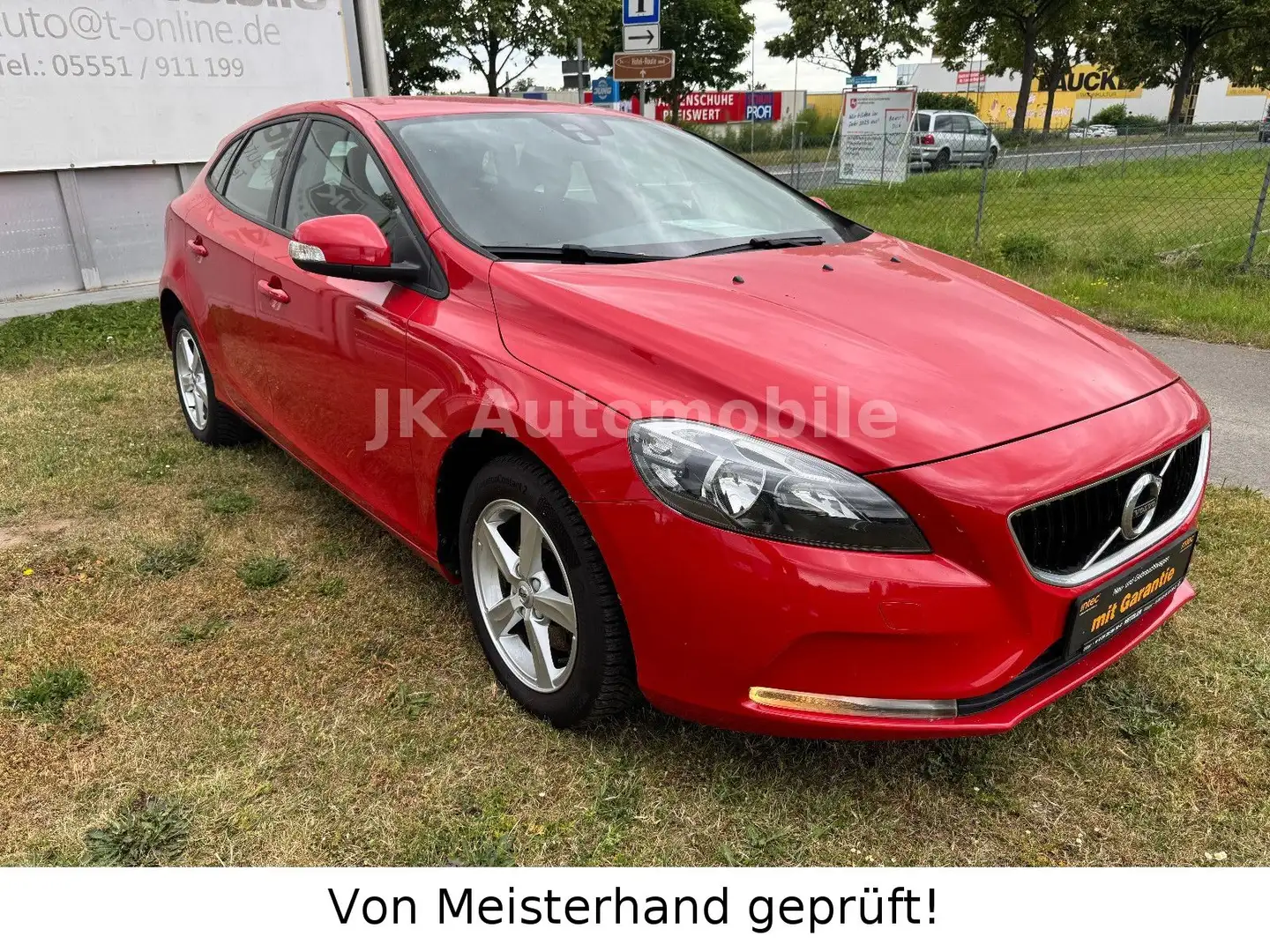 Volvo V40 Basis Rot - 1
