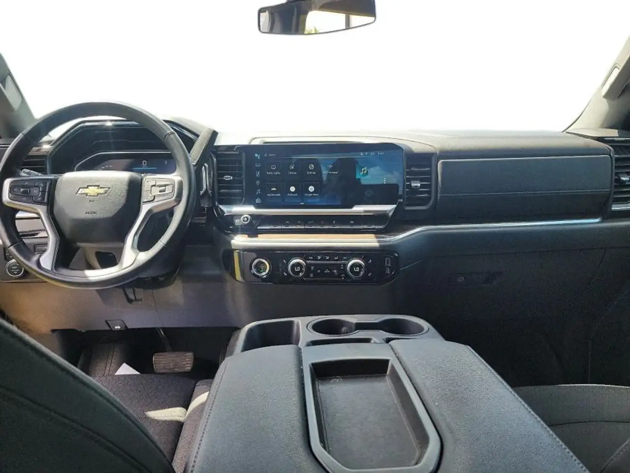 Chevrolet Silverado 1500 снимка Chevrolet Silverado 1500