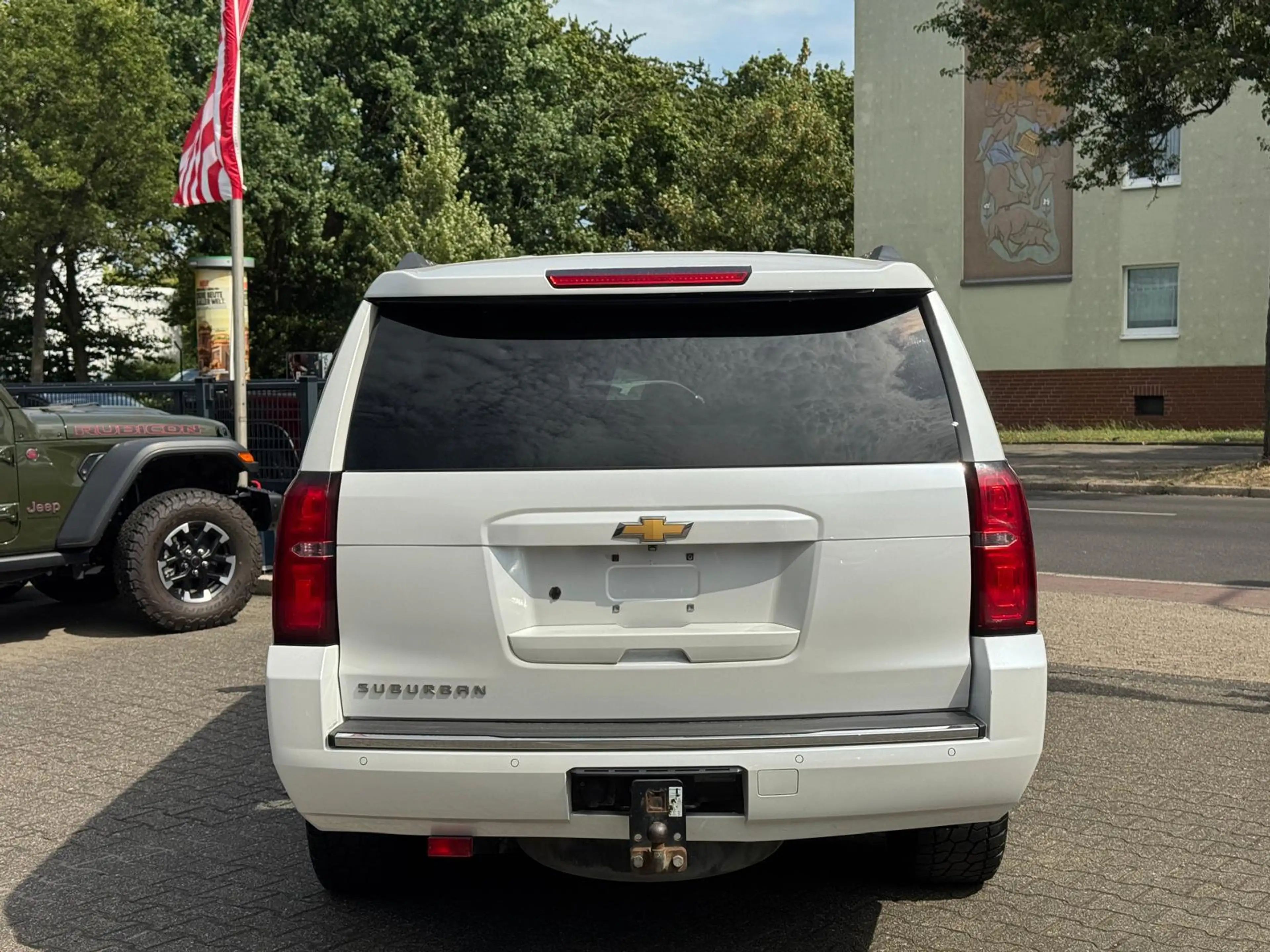 Chevrolet Suburban 5.3 V8 LTZ + LPG — photo 5