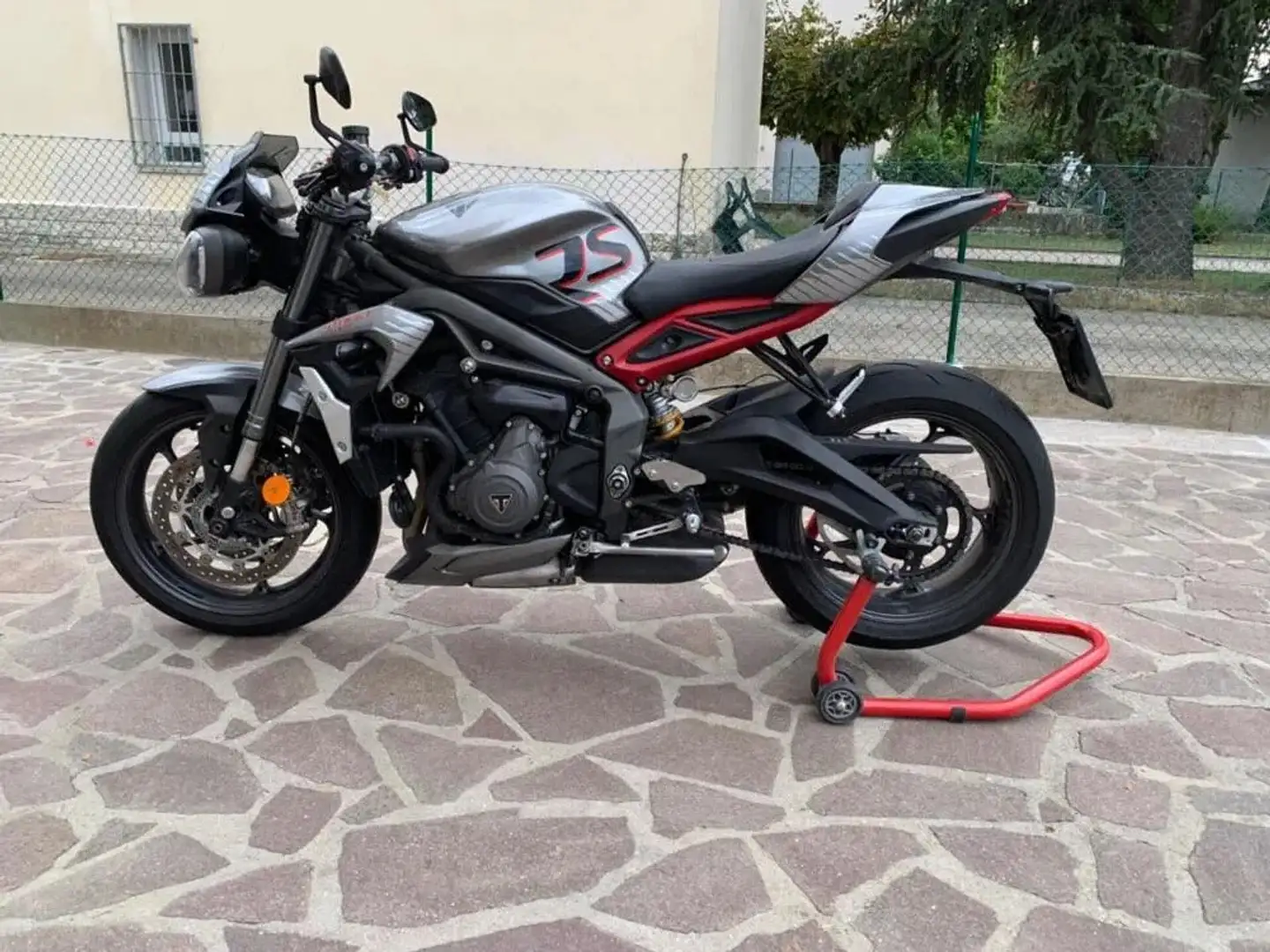 Triumph Street Triple RS Szürke - 1