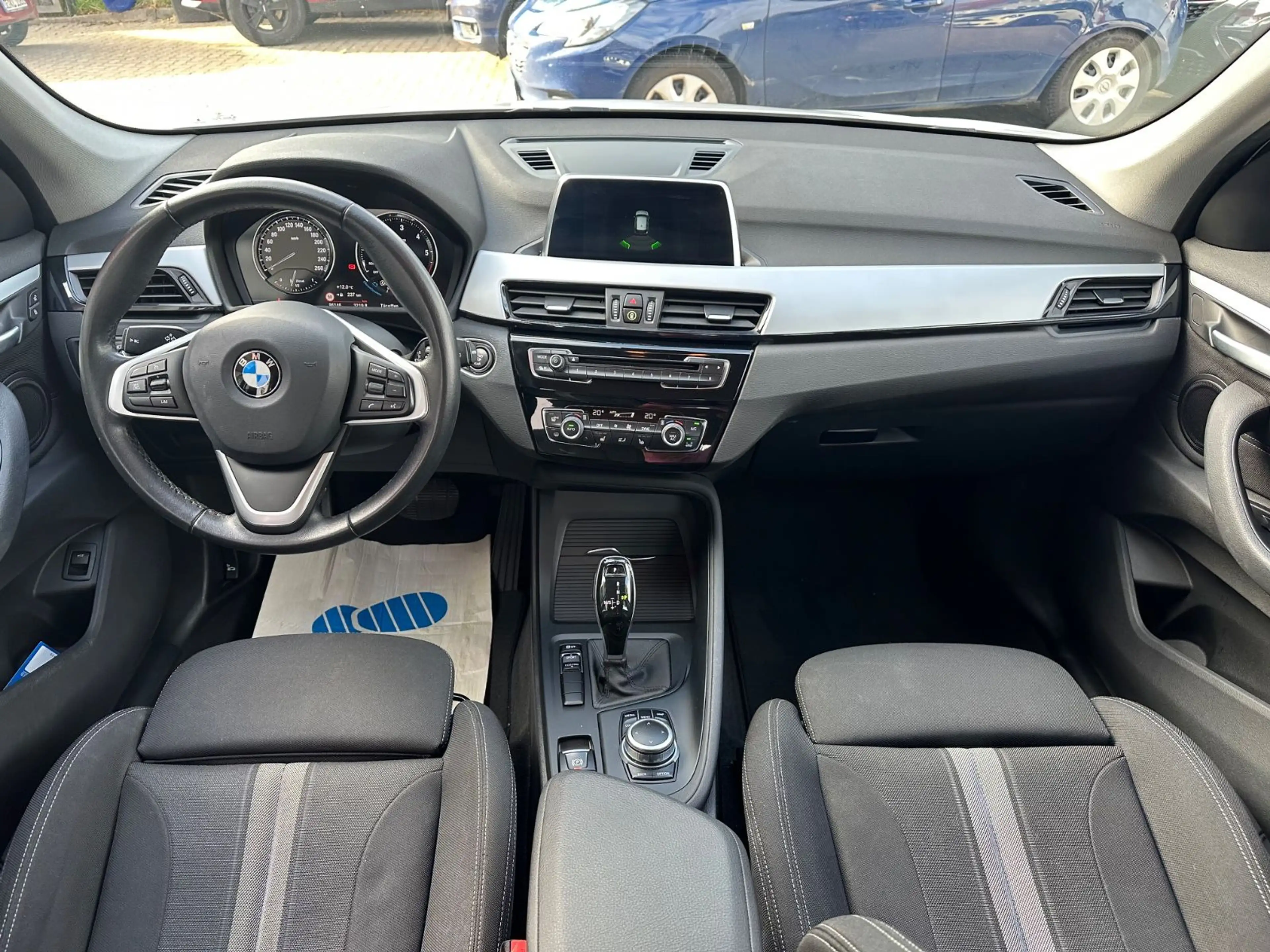 BMW X1 sDrive 18 d Advantage/NAVI/SHZ/TEMP/LED/2HD — photo 12