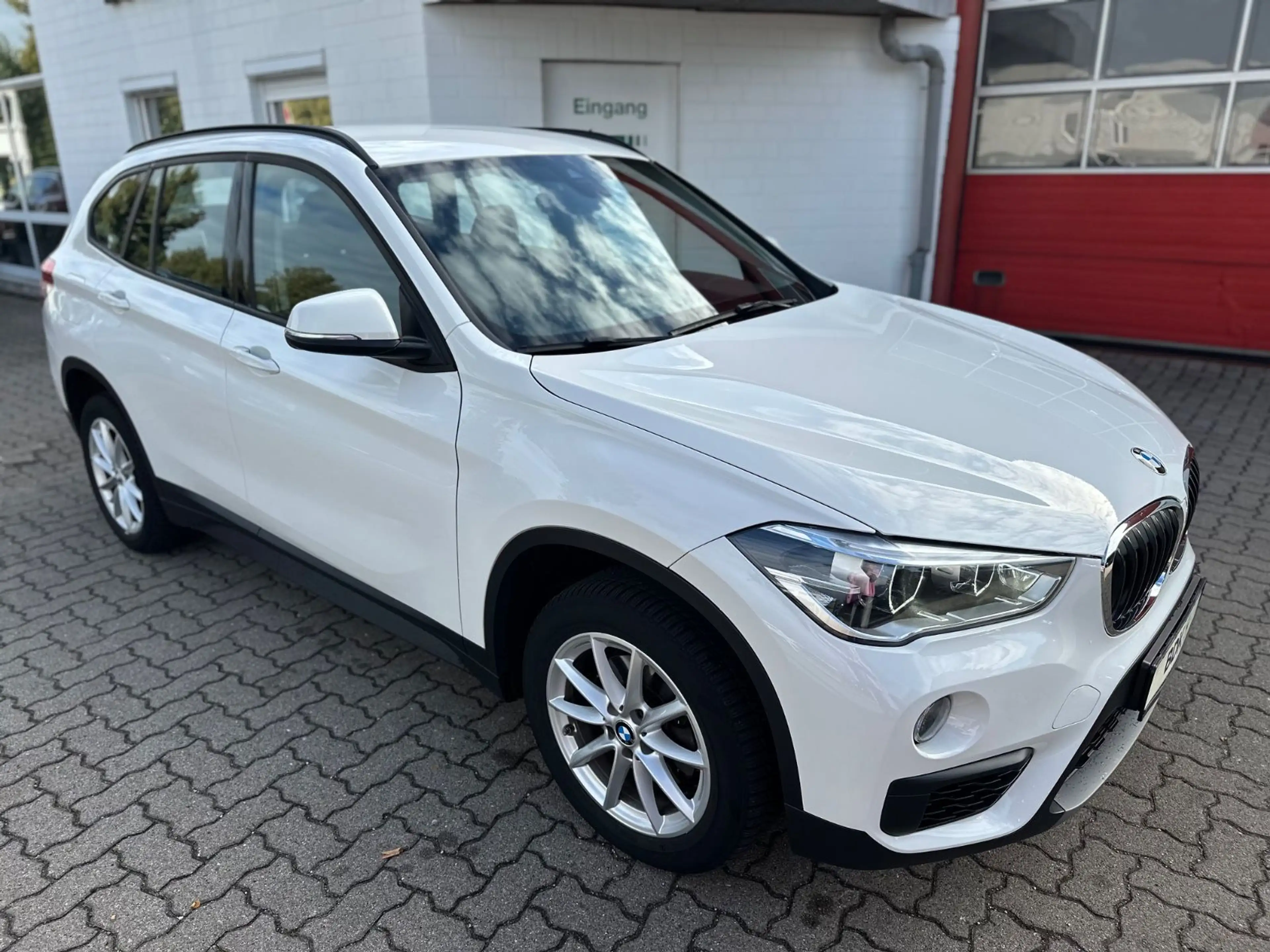 BMW X1 sDrive 18 d Advantage/NAVI/SHZ/TEMP/LED/2HD — photo 4