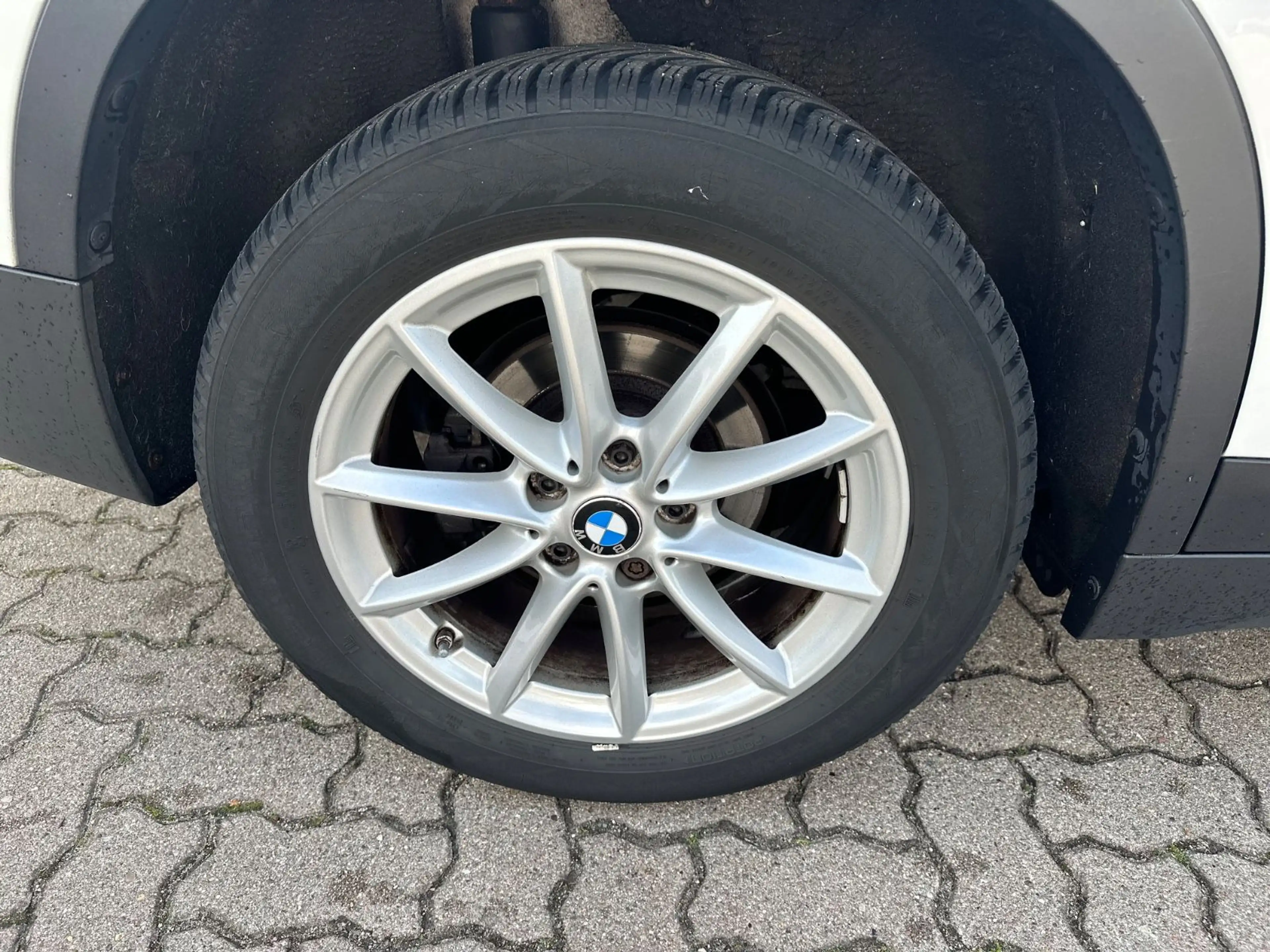 BMW X1 sDrive 18 d Advantage/NAVI/SHZ/TEMP/LED/2HD — photo 8