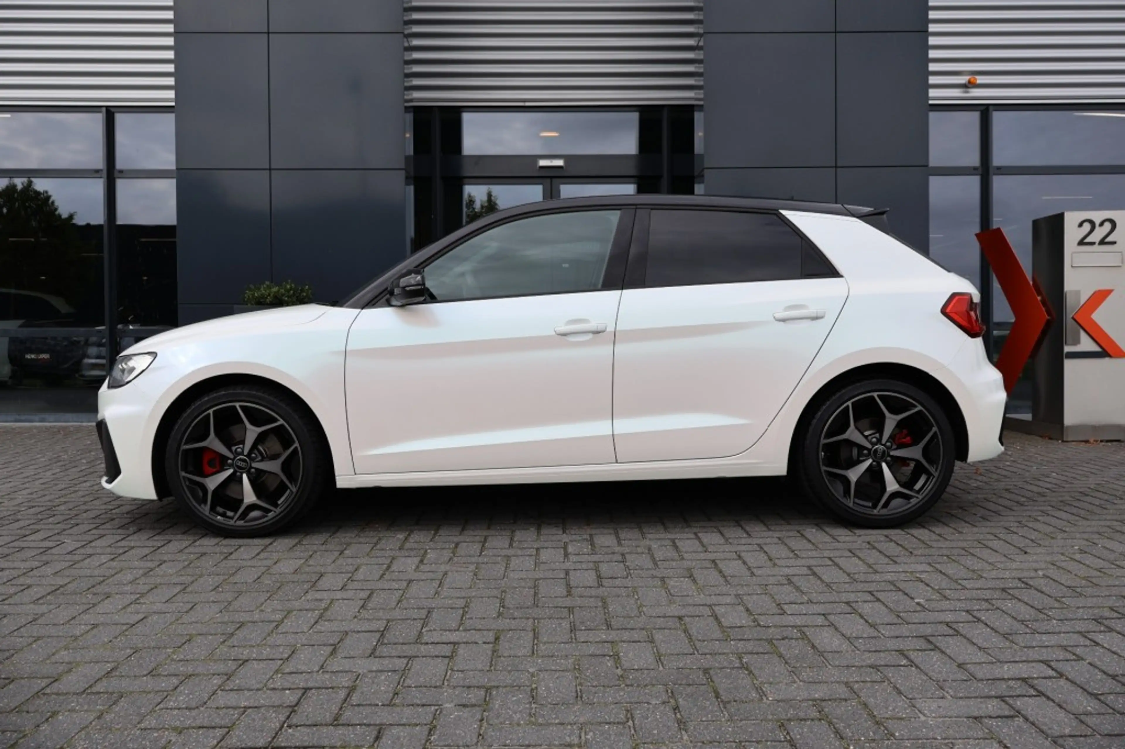 Audi A1 Sportback 35 TFSI S-tronic 150pk S-line Navi / PDC — photo 5