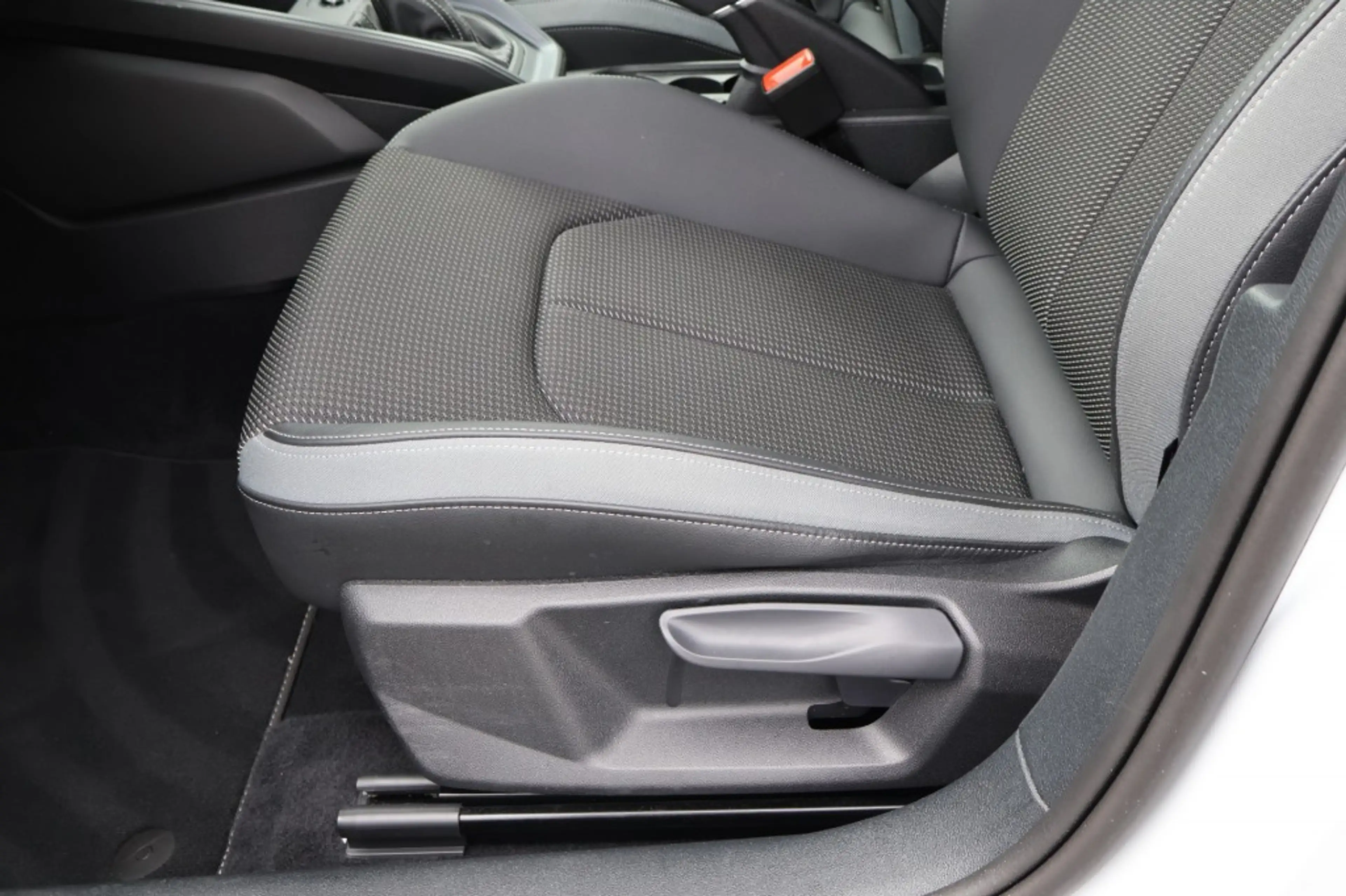 Audi A1 Sportback 35 TFSI S-tronic 150pk S-line Navi / PDC — photo 26