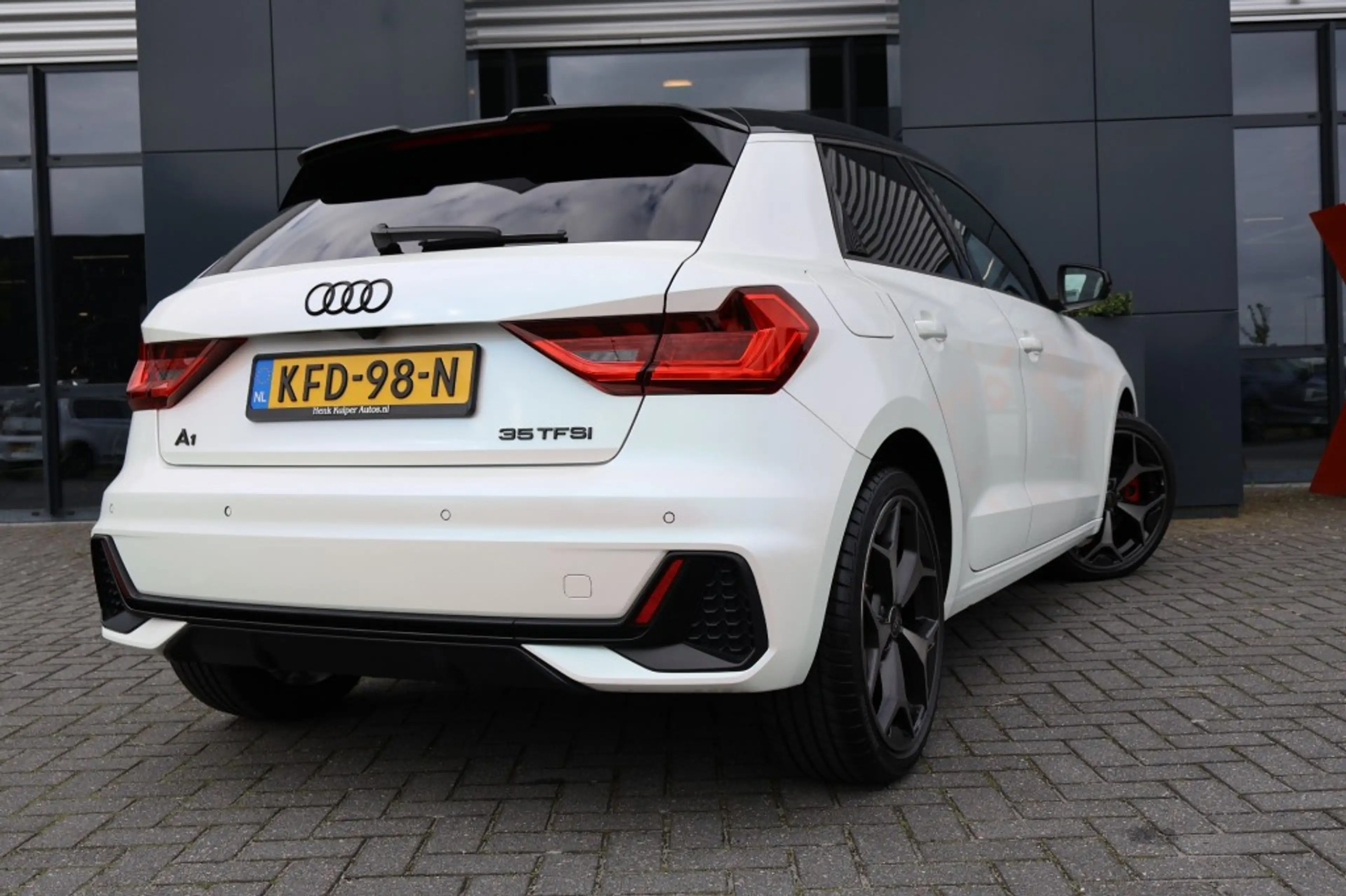 Audi A1 Sportback 35 TFSI S-tronic 150pk S-line Navi / PDC — photo 9