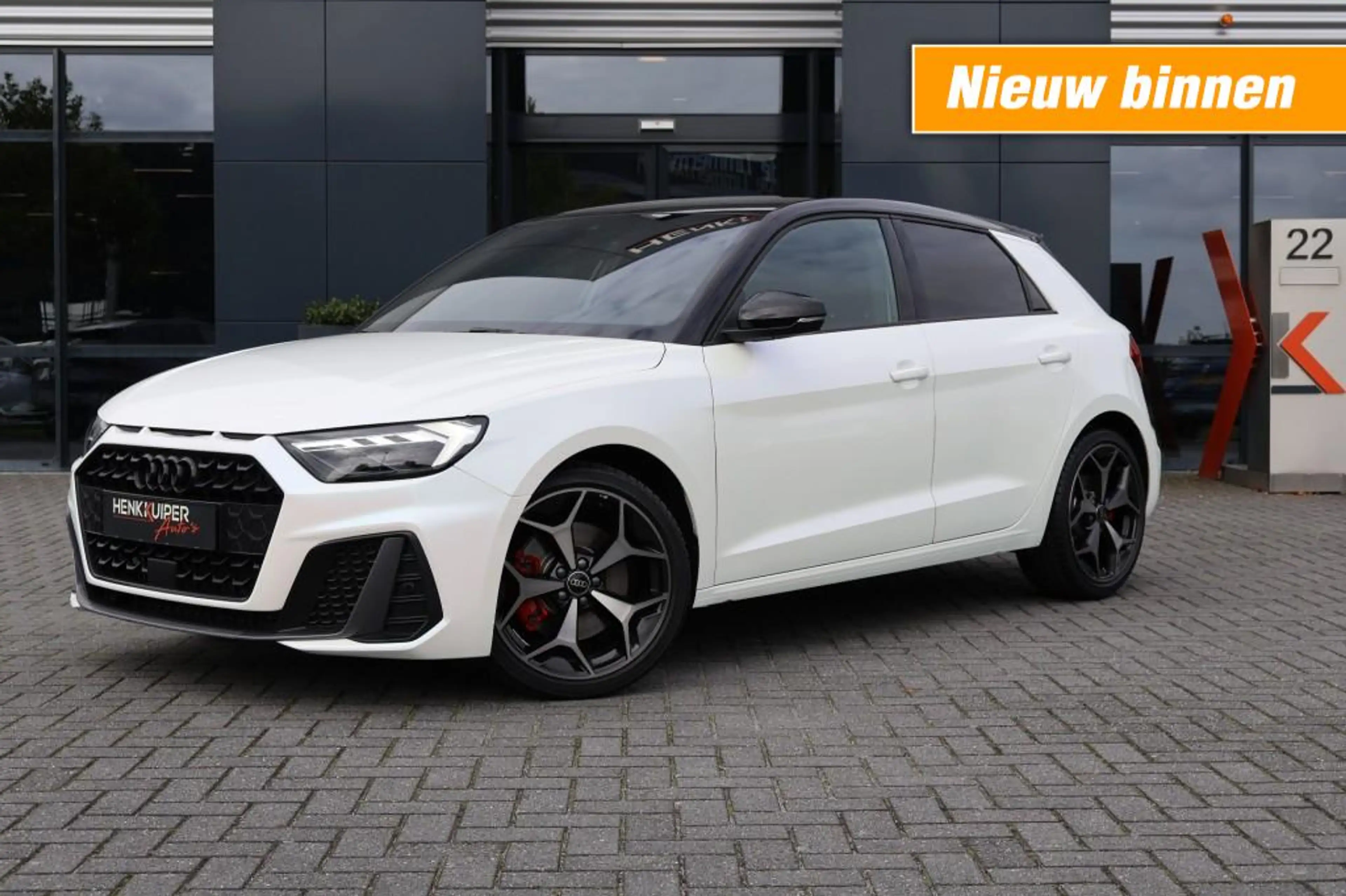 Audi A1 Sportback 35 TFSI S-tronic 150pk S-line Navi / PDC