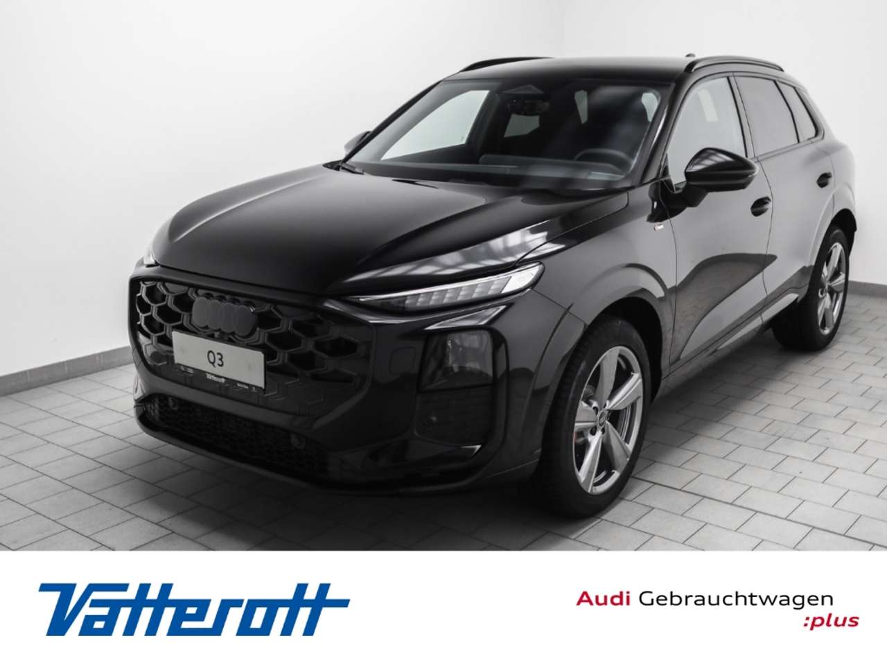 Audi Q3 — Audi Q3 TFSI SUV quattro DigMatrix TechPro ACC