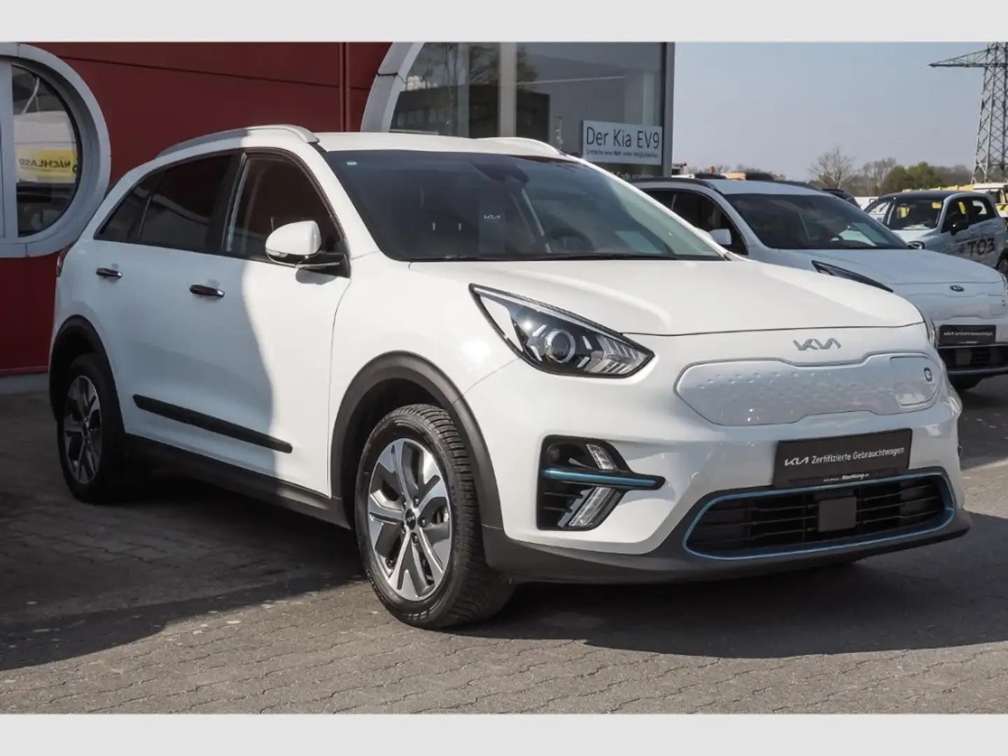 Kia Niro -e Vision LED RückKam Navi 3-Phase SHZ AppleCar Kl Weiß - 2