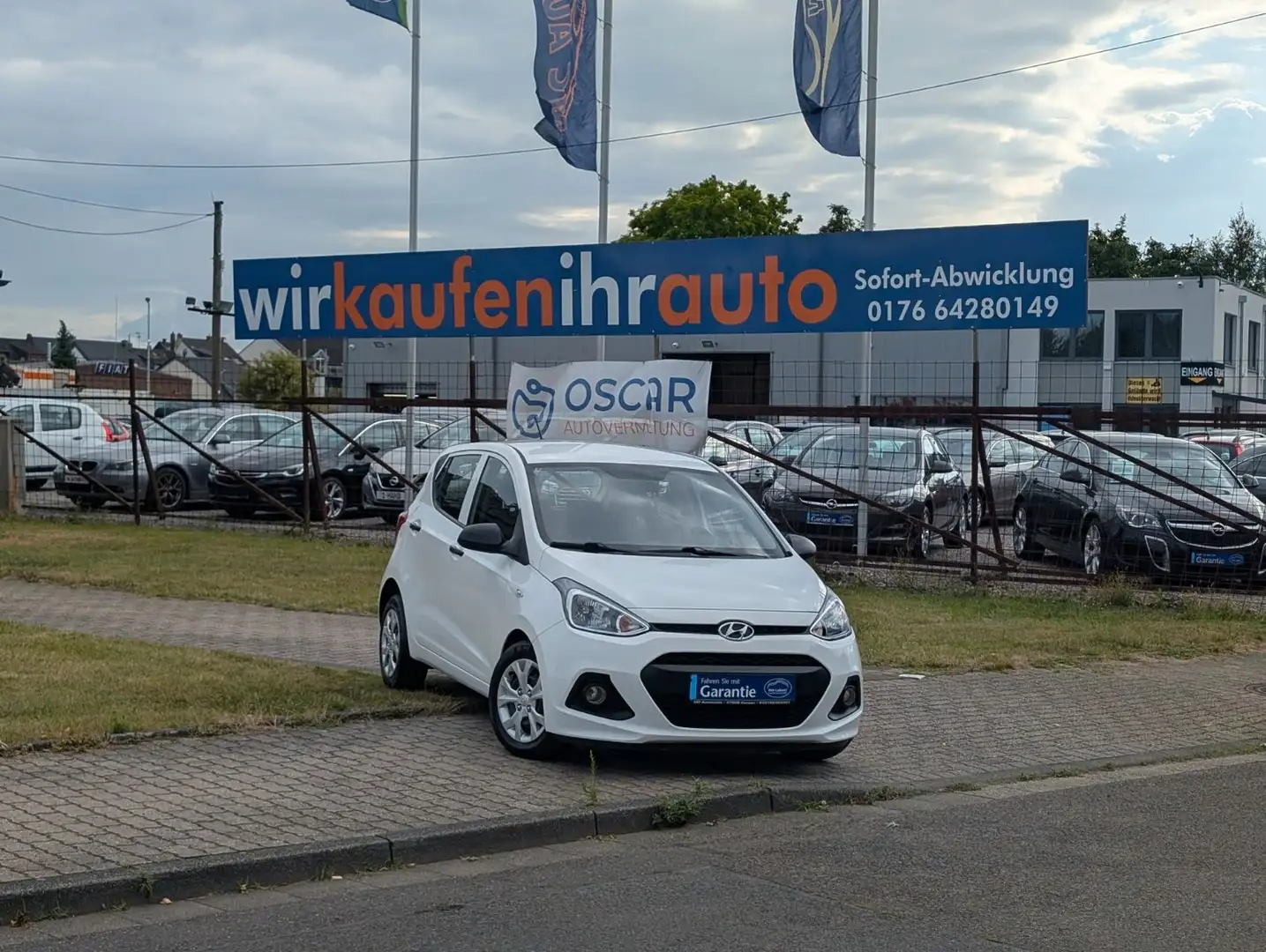 Hyundai i10 blue Classic*1-HAND*KLIMA*USB*AUX*RADIO-CD ! Weiß - 1