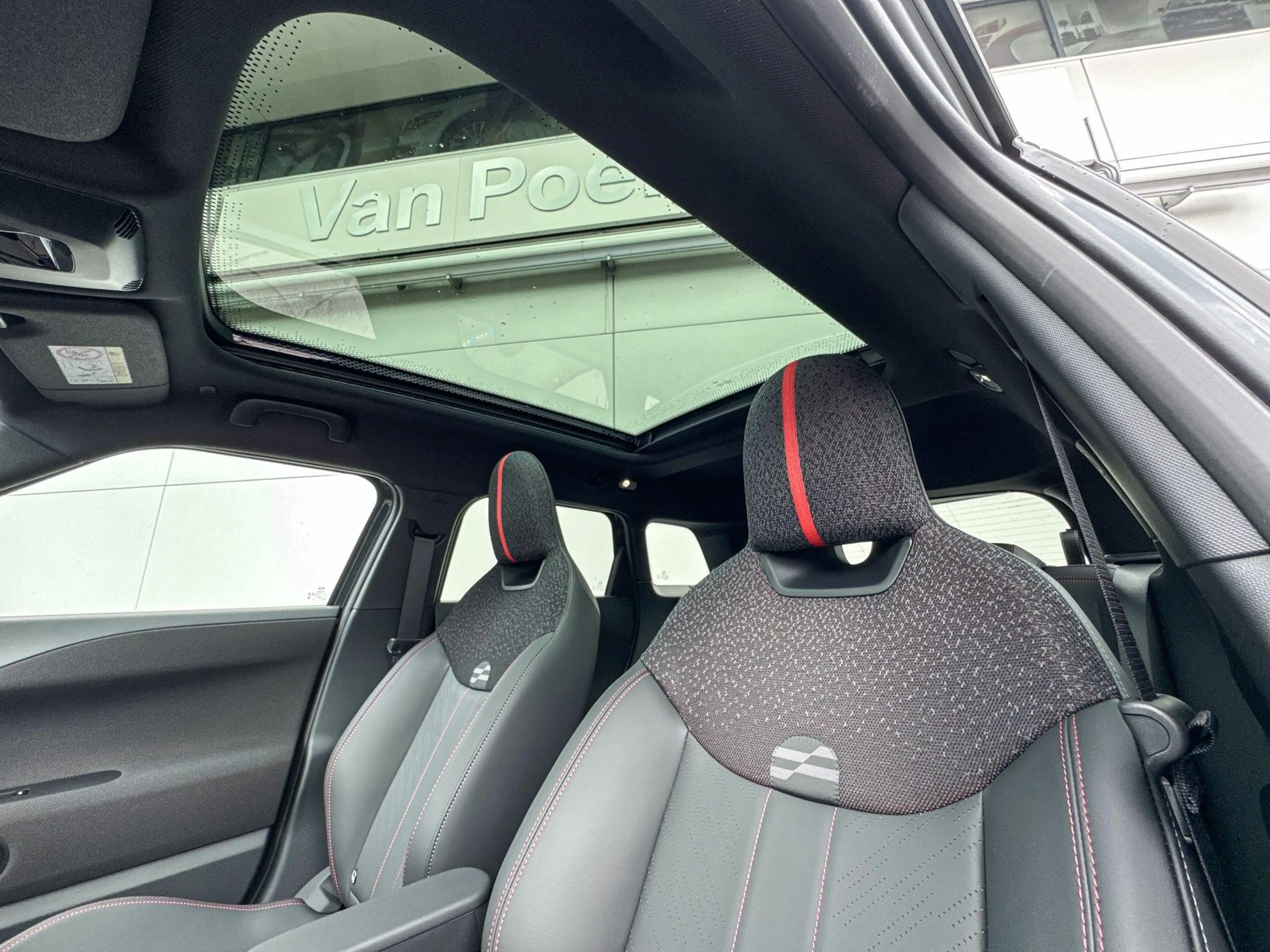 MINI Aceman SE John Cooper Works L 54.2 kWh | 18 Inch John Coo — photo 10