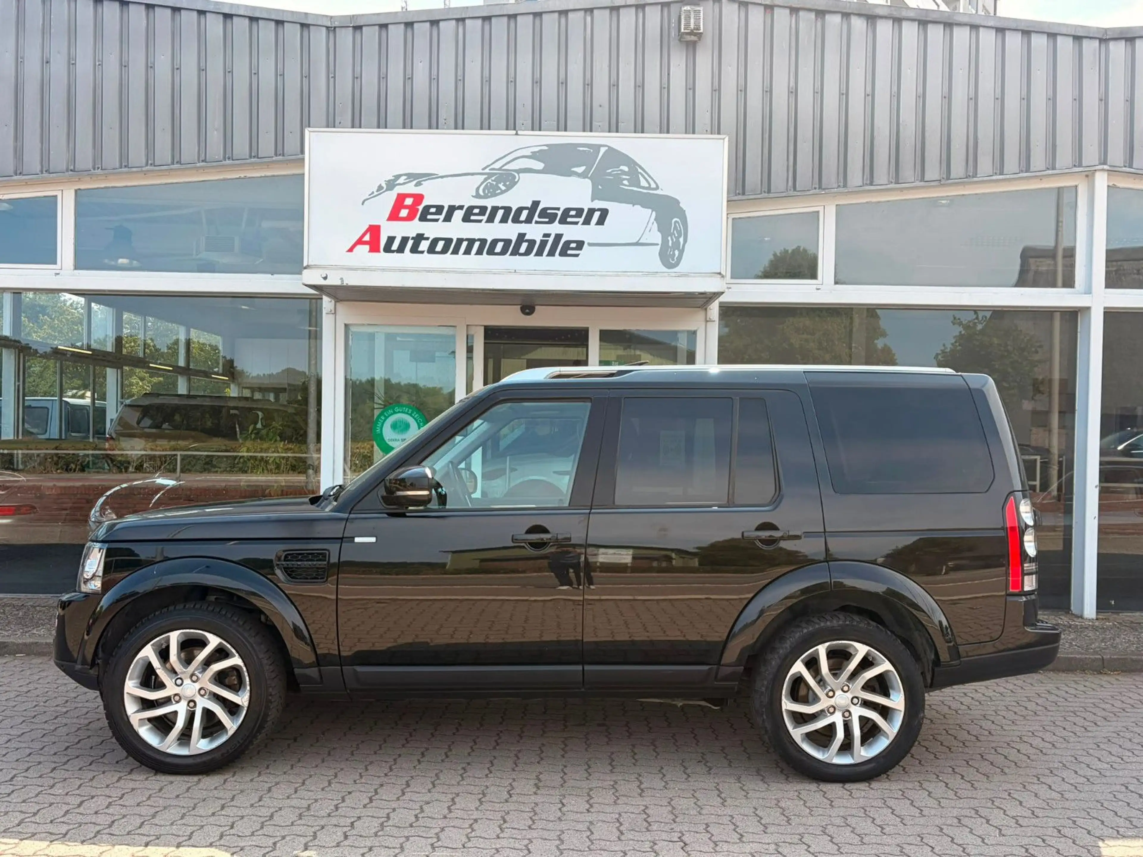 Land Rover Discovery 4 SDV6 Landmark — photo 7