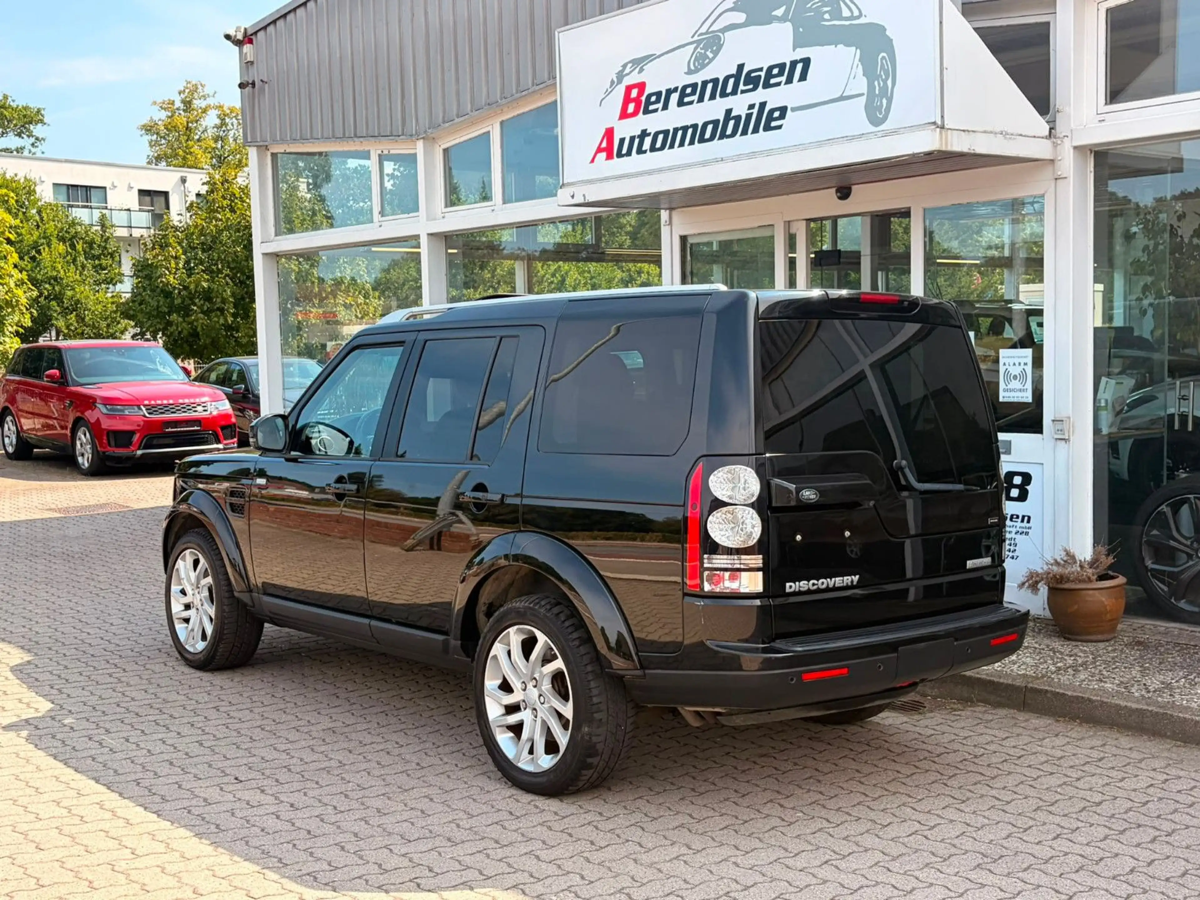 Land Rover Discovery 4 SDV6 Landmark — photo 2