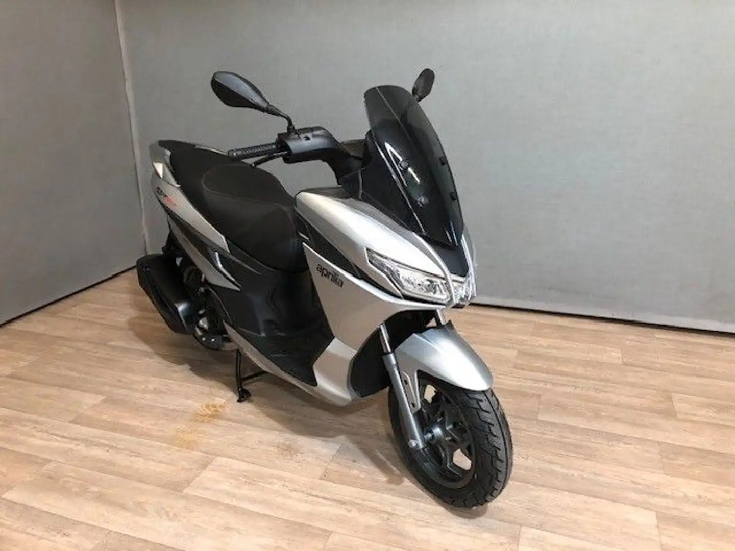 Aprilia SXR 50 ANGEBOT 2025 Gris - 1