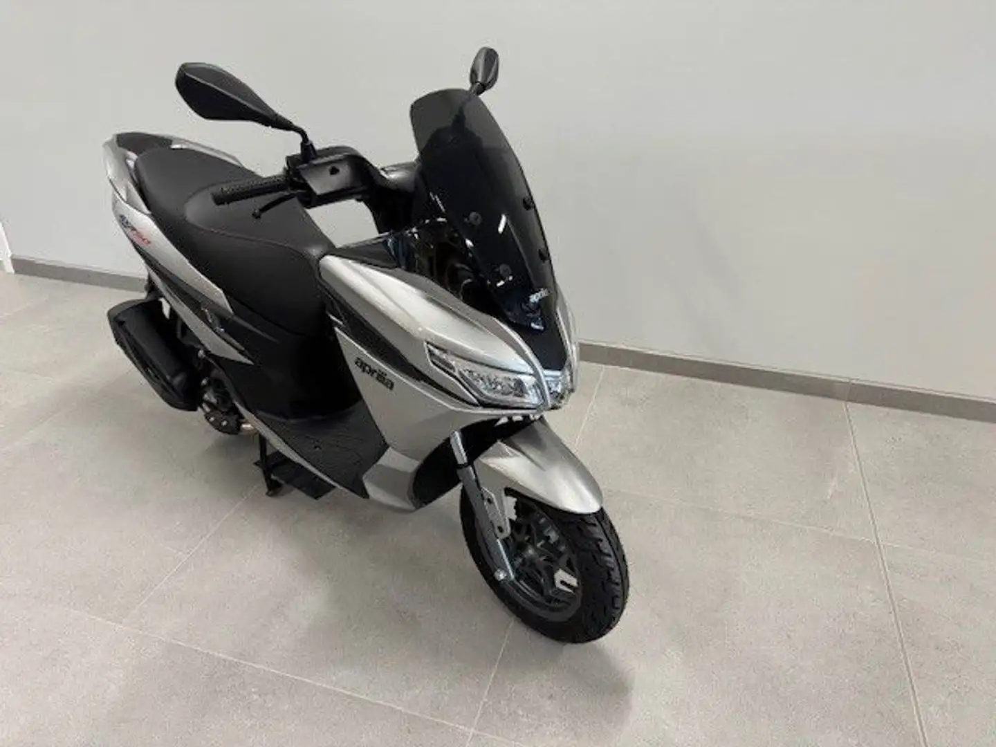 Aprilia SXR 50 ANGEBOT 2025 Szürke - 2