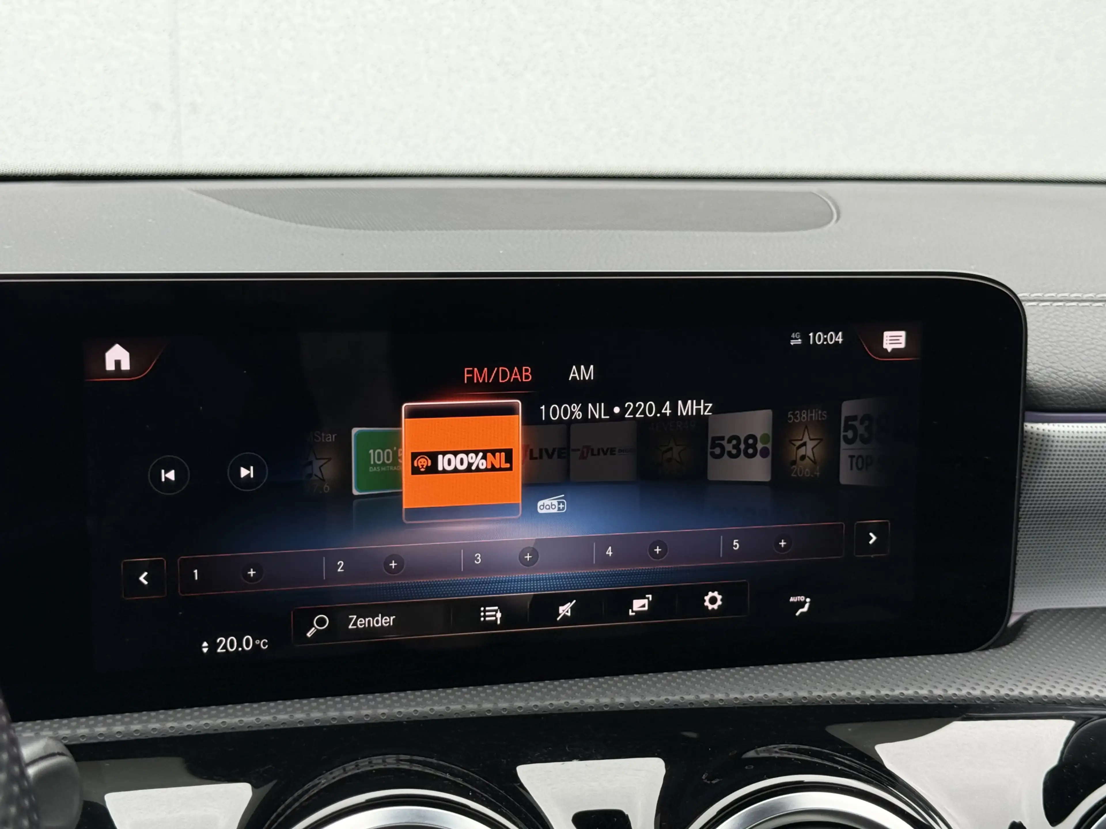 Mercedes-Benz CLA 250 Shooting Brake e Business Solution AMG | Pano | Am — photo 20