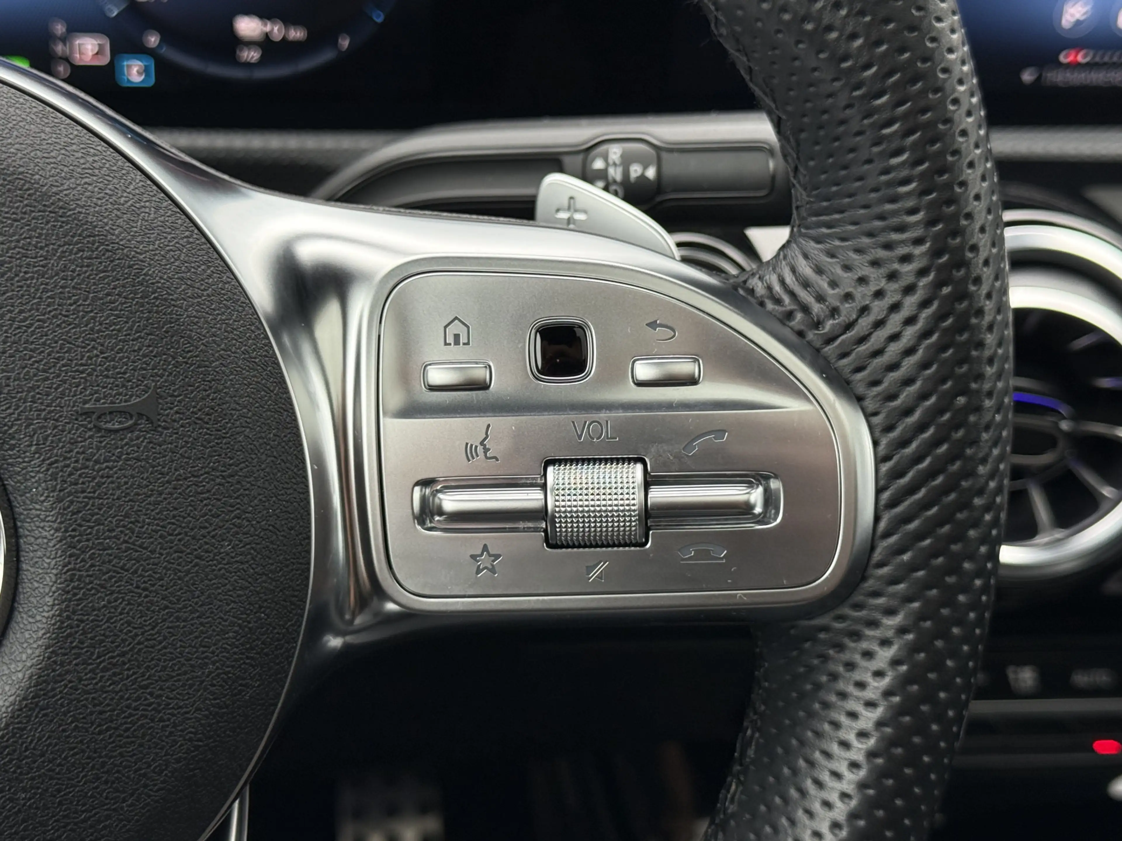 Mercedes-Benz CLA 250 Shooting Brake e Business Solution AMG | Pano | Am — photo 18