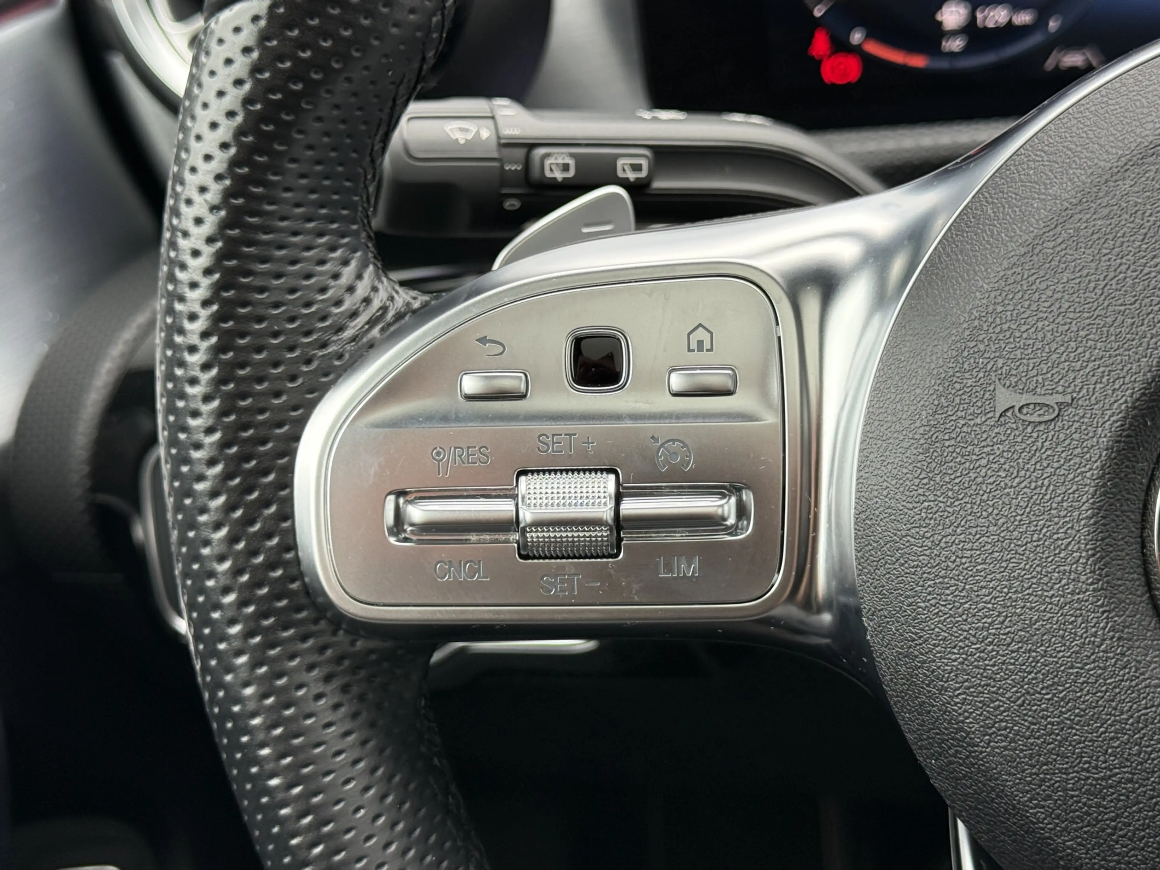 Mercedes-Benz CLA 250 Shooting Brake e Business Solution AMG | Pano | Am — photo 15