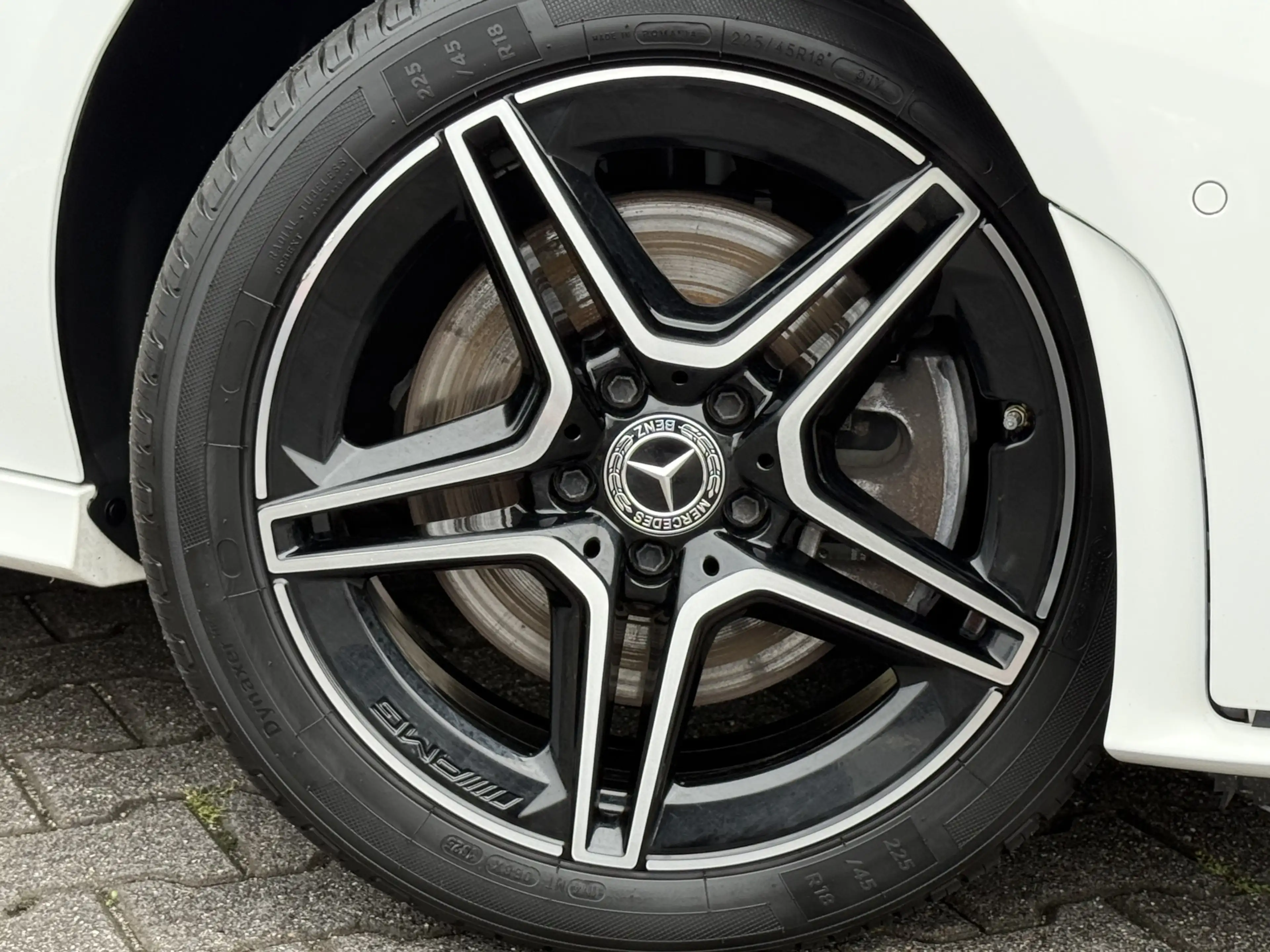 Mercedes-Benz CLA 250 Shooting Brake e Business Solution AMG | Pano | Am — photo 8