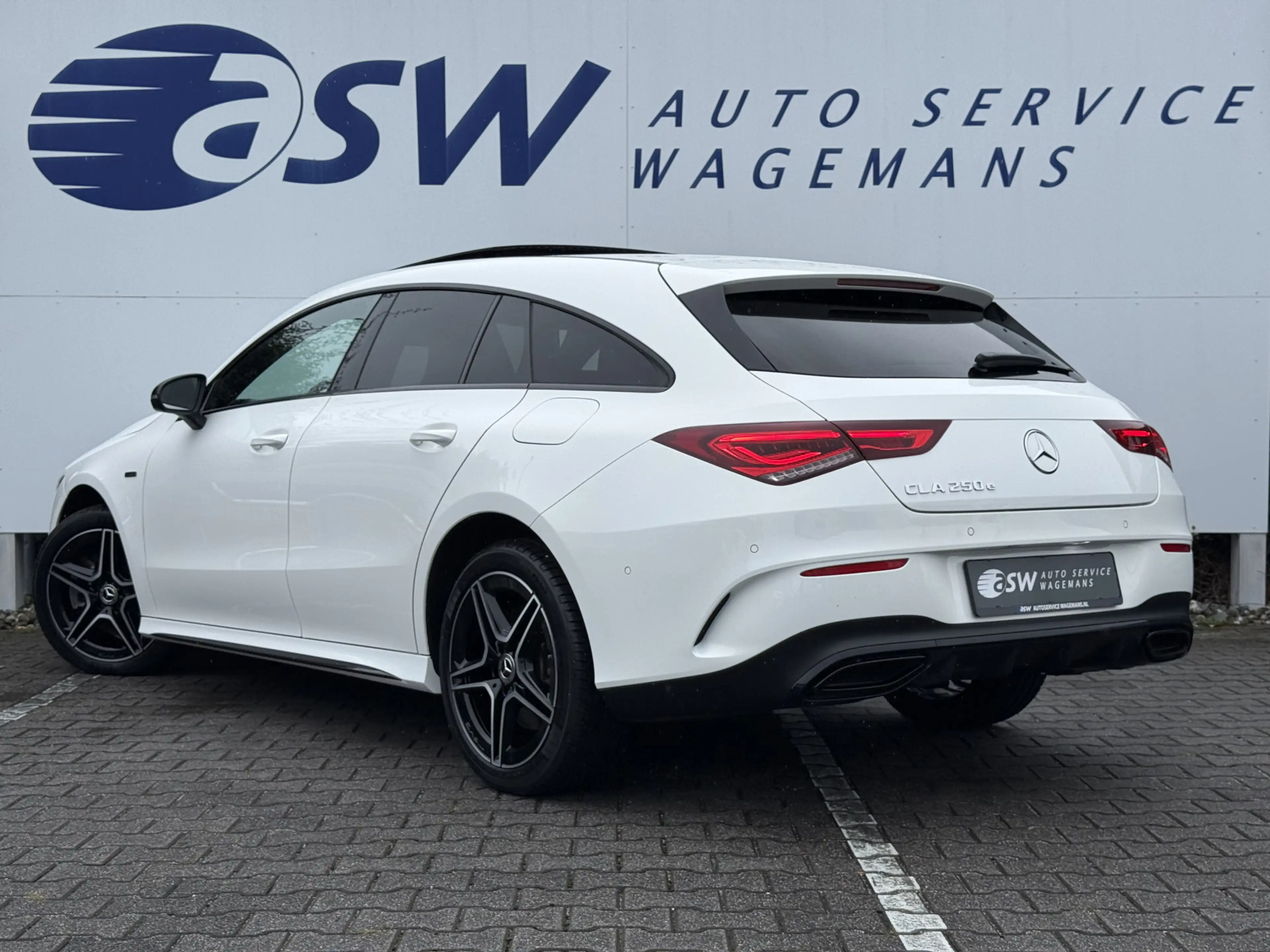 Mercedes-Benz CLA 250 Shooting Brake e Business Solution AMG | Pano | Am — photo 3