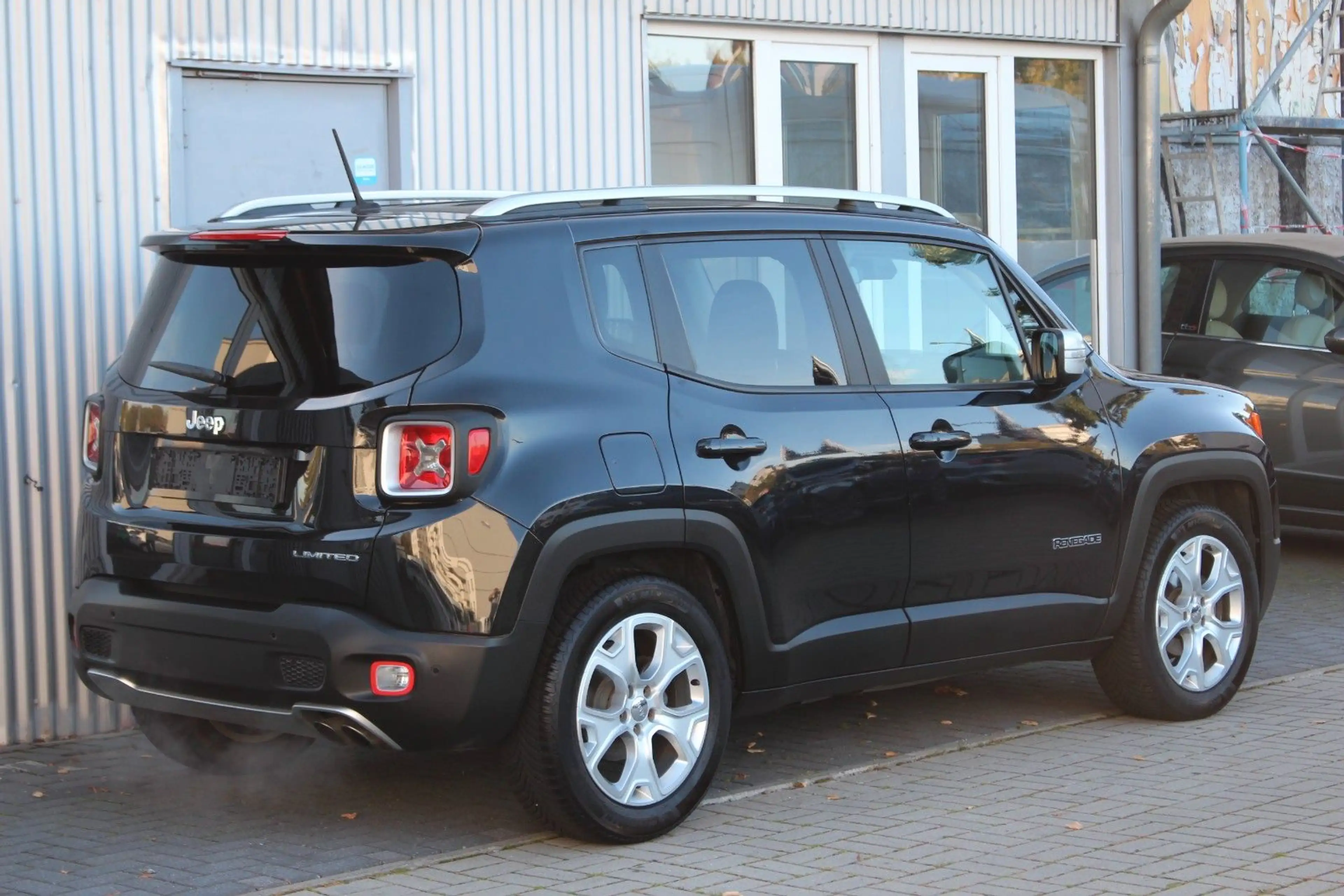 Jeep Renegade 1.4 MultiAir Limited FWD+ACC+Leder — photo 2