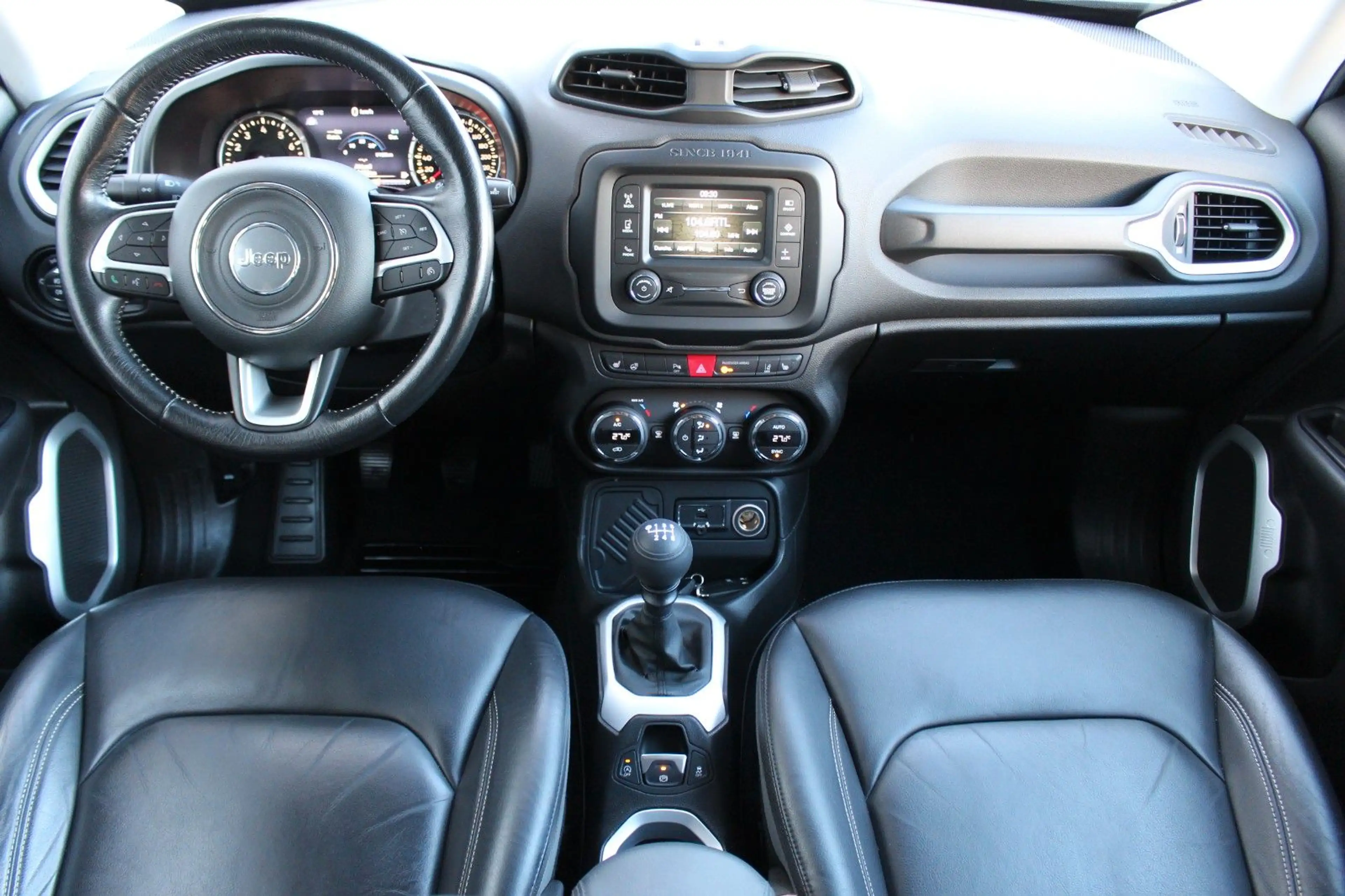 Jeep Renegade 1.4 MultiAir Limited FWD+ACC+Leder — photo 13