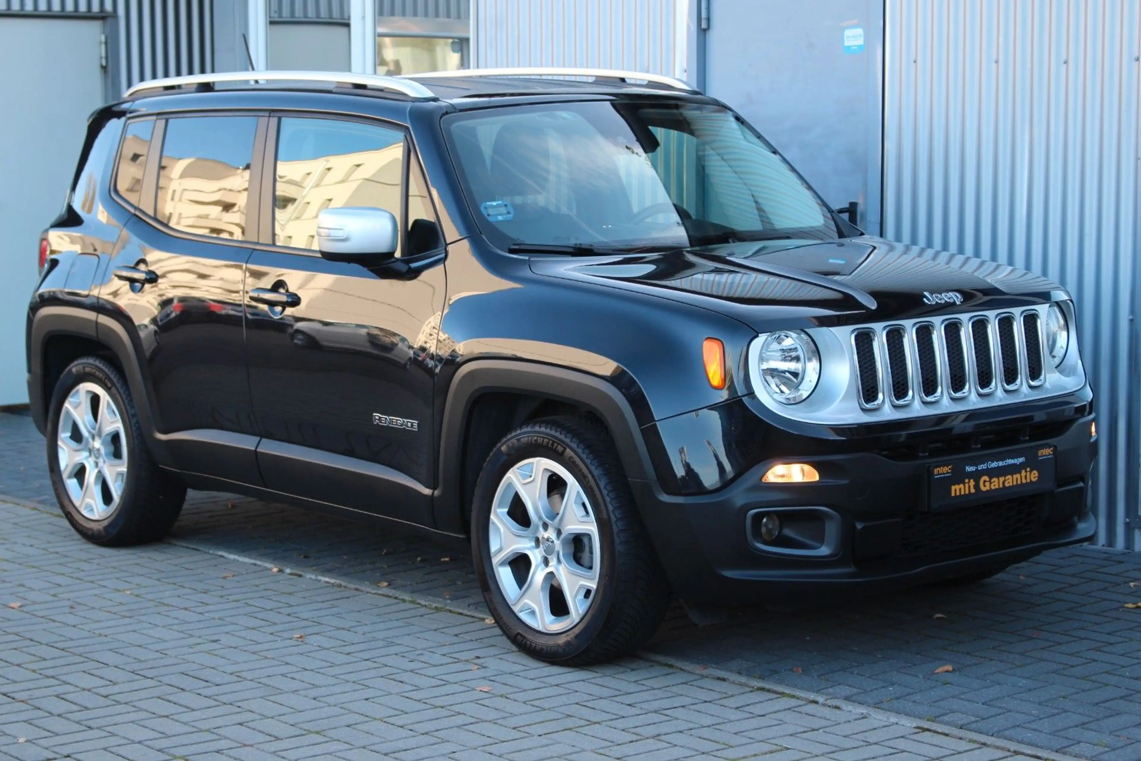 Jeep Renegade 1.4 MultiAir Limited FWD+ACC+Leder — photo 3