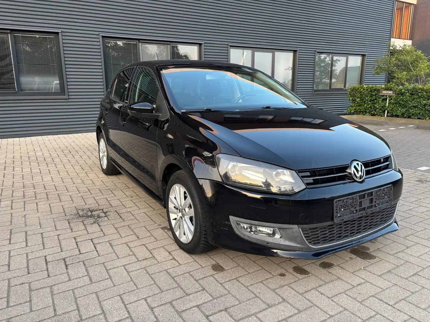 Volkswagen Polo 1.2-12V Bl.M. Comfl. Zwart - 1