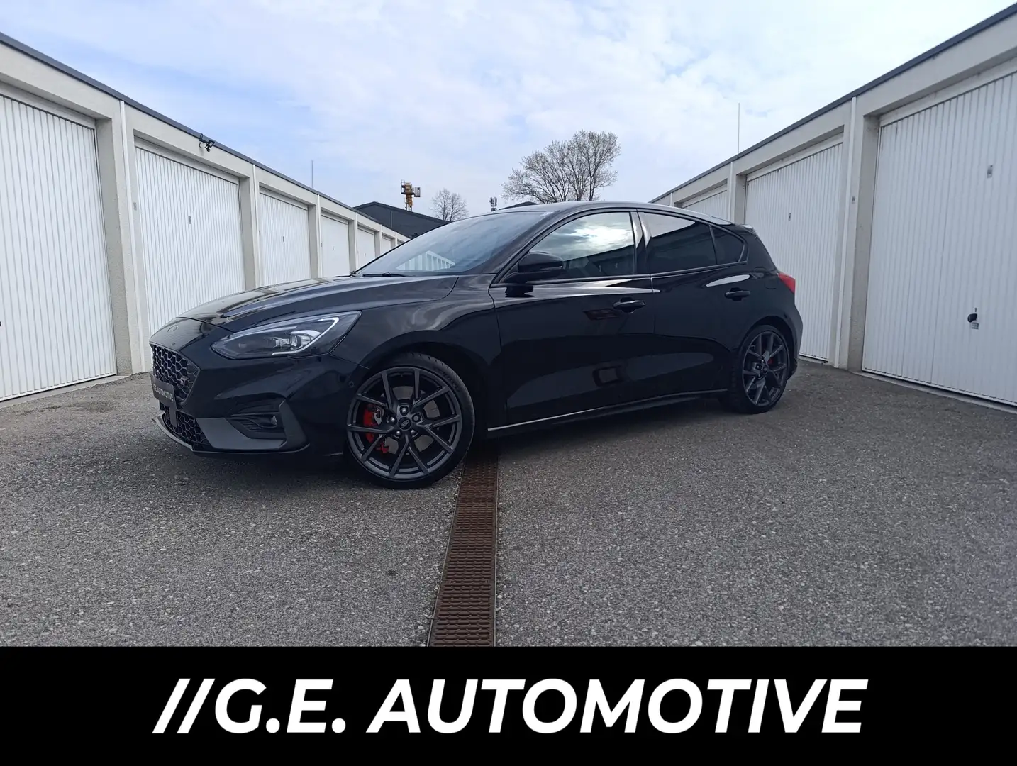 Ford Focus ST 2,3L EcoBoost 1.Besitz (EXP: 22.900,-) Schwarz - 1