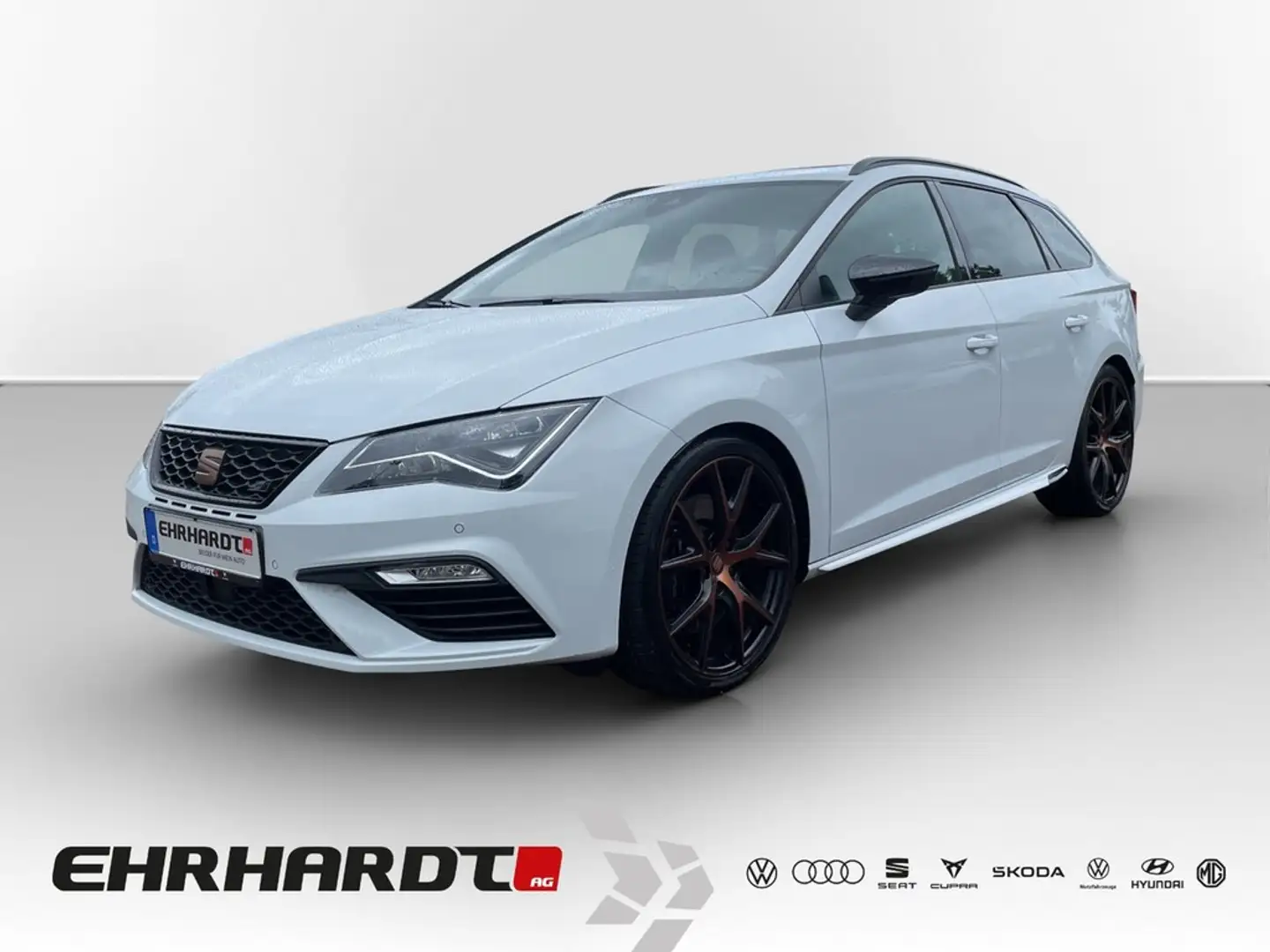 SEAT Leon Sportstourer 2.0 TSI DSG 4Drive CUPRA 300 PANO*... Weiß - 1