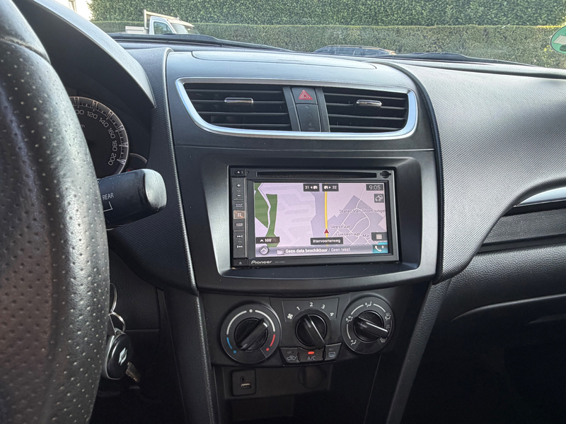 Suzuki Swift 1.2 Style EASSS Leer Navi Airco 5-drs — photo 6