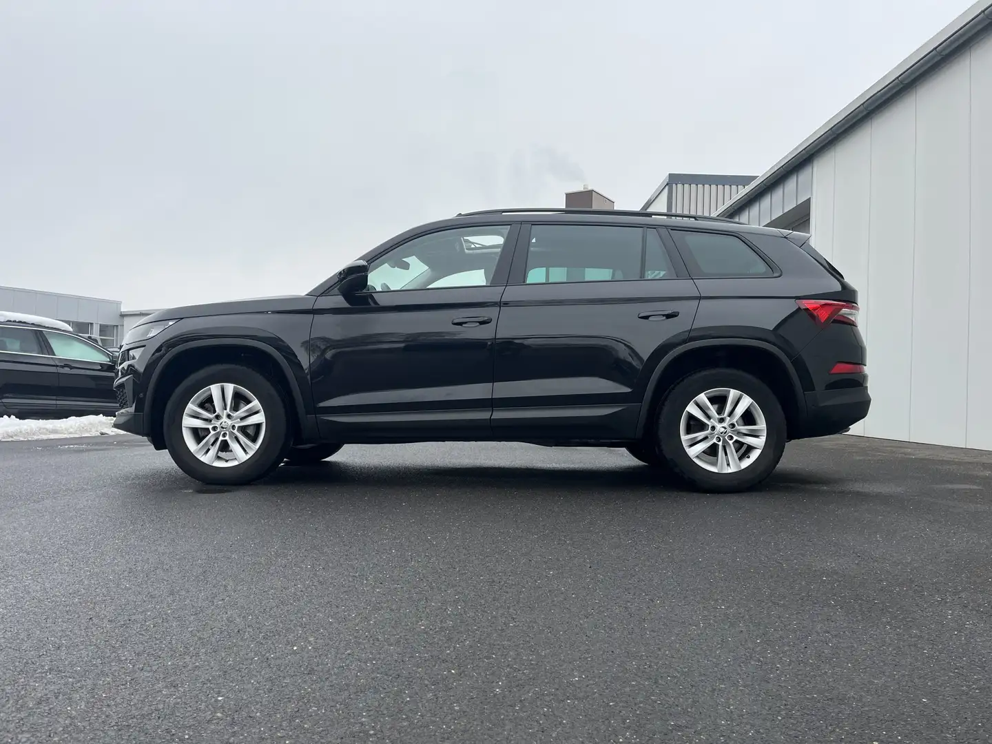 Skoda Kodiaq 2.0 TDI DSG 4x4 Ambition 219€ m.20% Anz. AHK STH Noir - 2