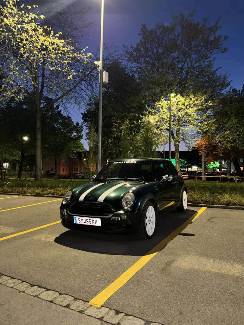 MINI One British Racing Green - 2