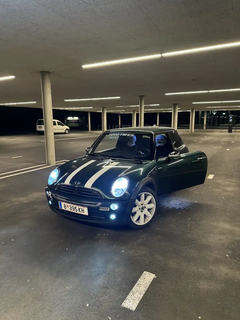 MINI One British Racing Green - 1