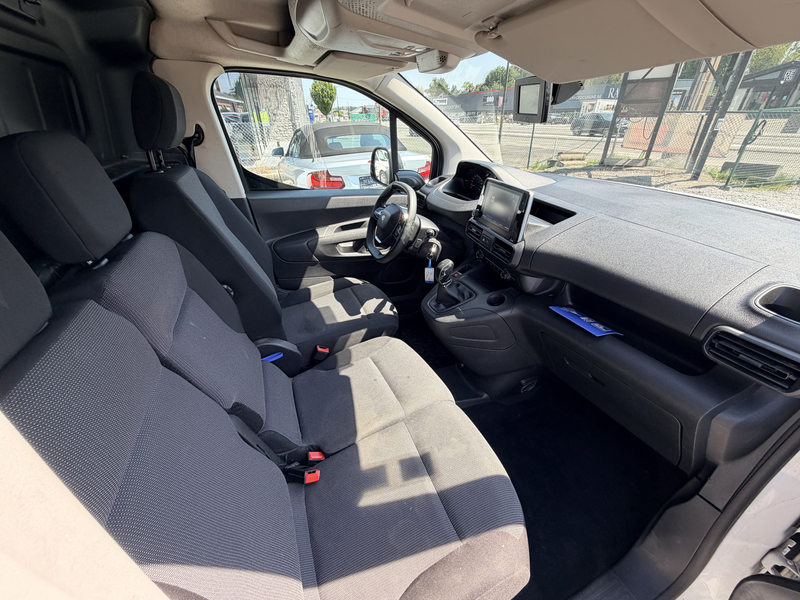 Peugeot Partner 1.5 BlueHDi 3 places **12 MOIS DE GARANTIE** CLIM — photo 10