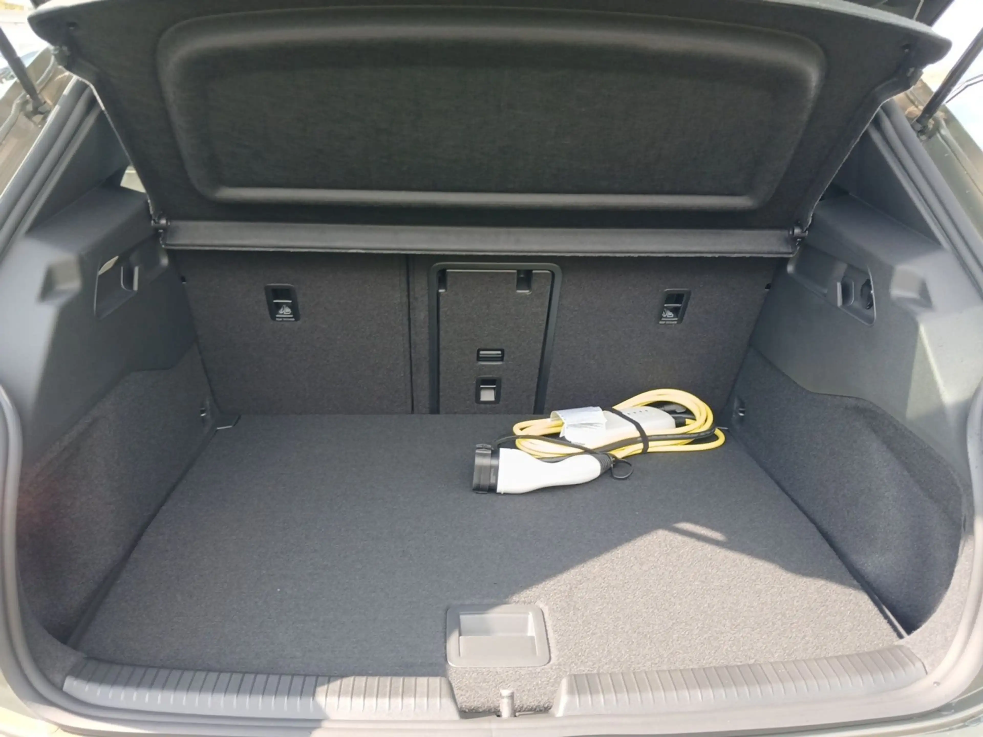 Volkswagen ID.3 Neo Style 140 kW (190 PS) 58 kWh 1-Gang-Aut — photo 11
