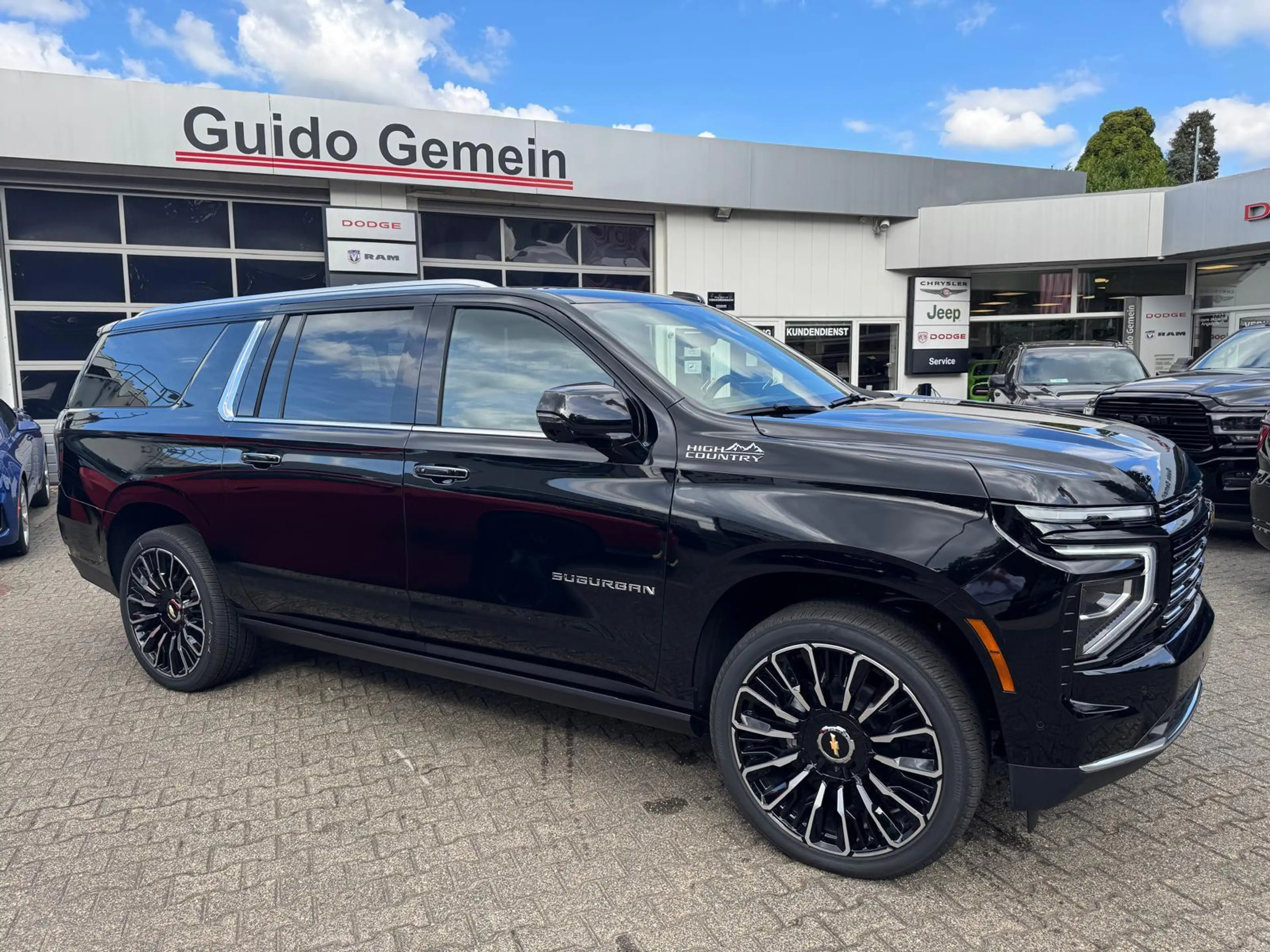 Chevrolet Suburban 6.2l High Country 2026 + 24" + 4 Jahren Garantie — photo 7