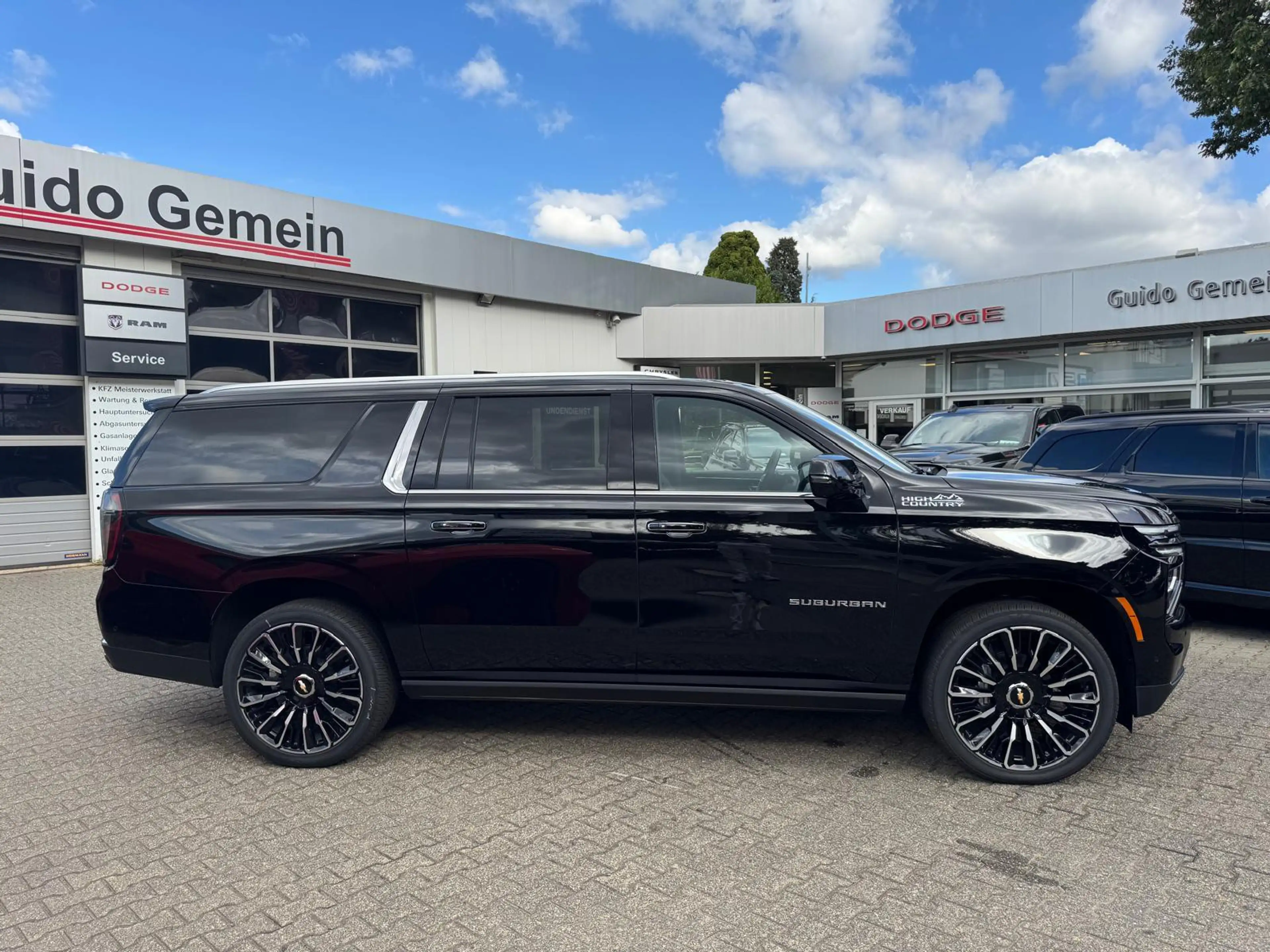 Chevrolet Suburban 6.2l High Country 2026 + 24" + 4 Jahren Garantie — photo 8