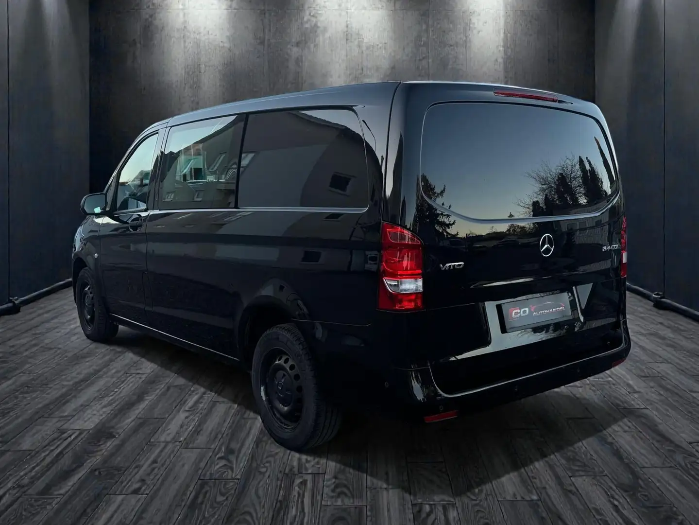 Mercedes-Benz Vito Vito Tourer Pro 114 BlueTEC lang Aut. Tourer Pro Schwarz - 2