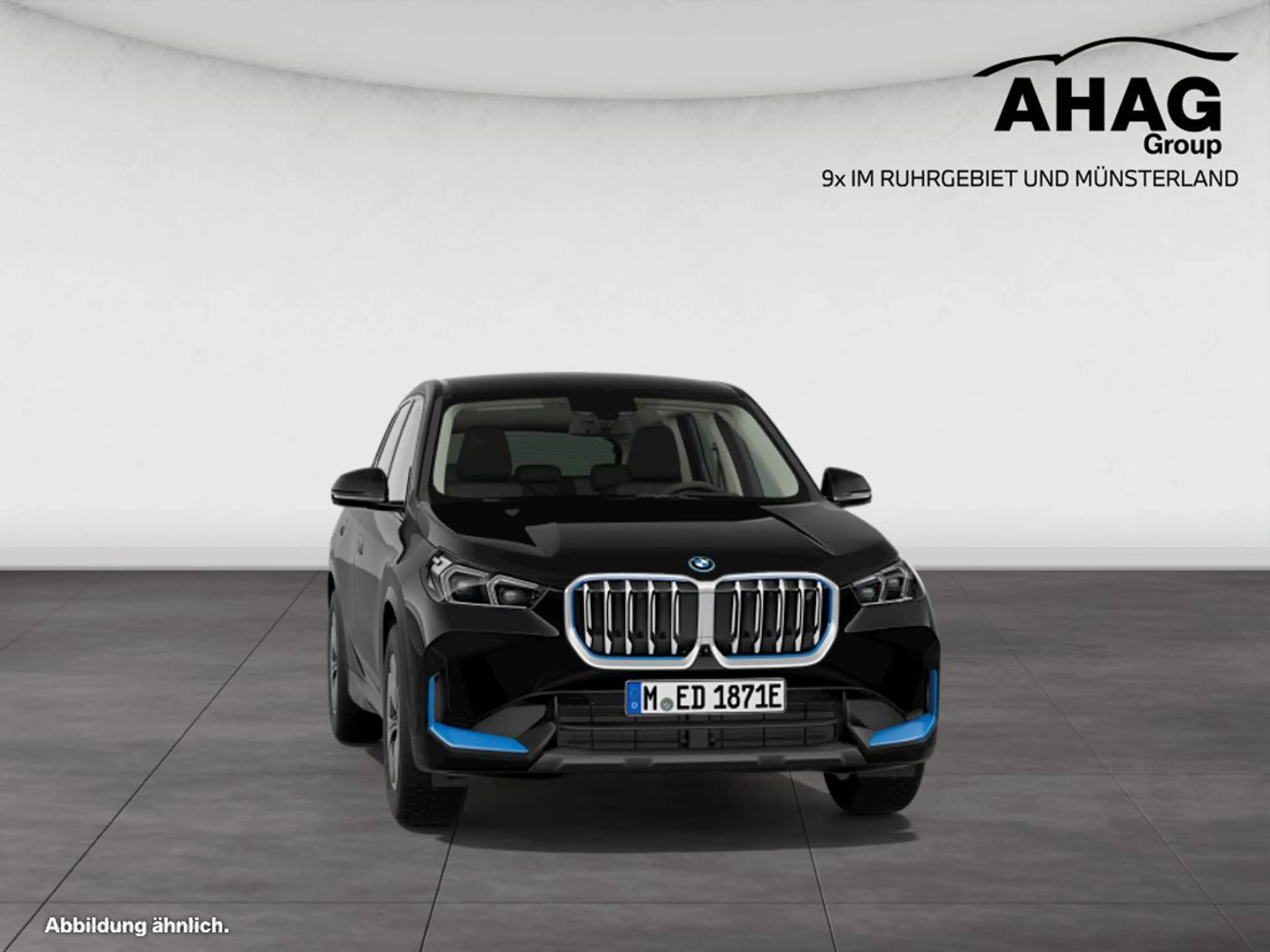 BMW iX1 xDrive30 — photo 10