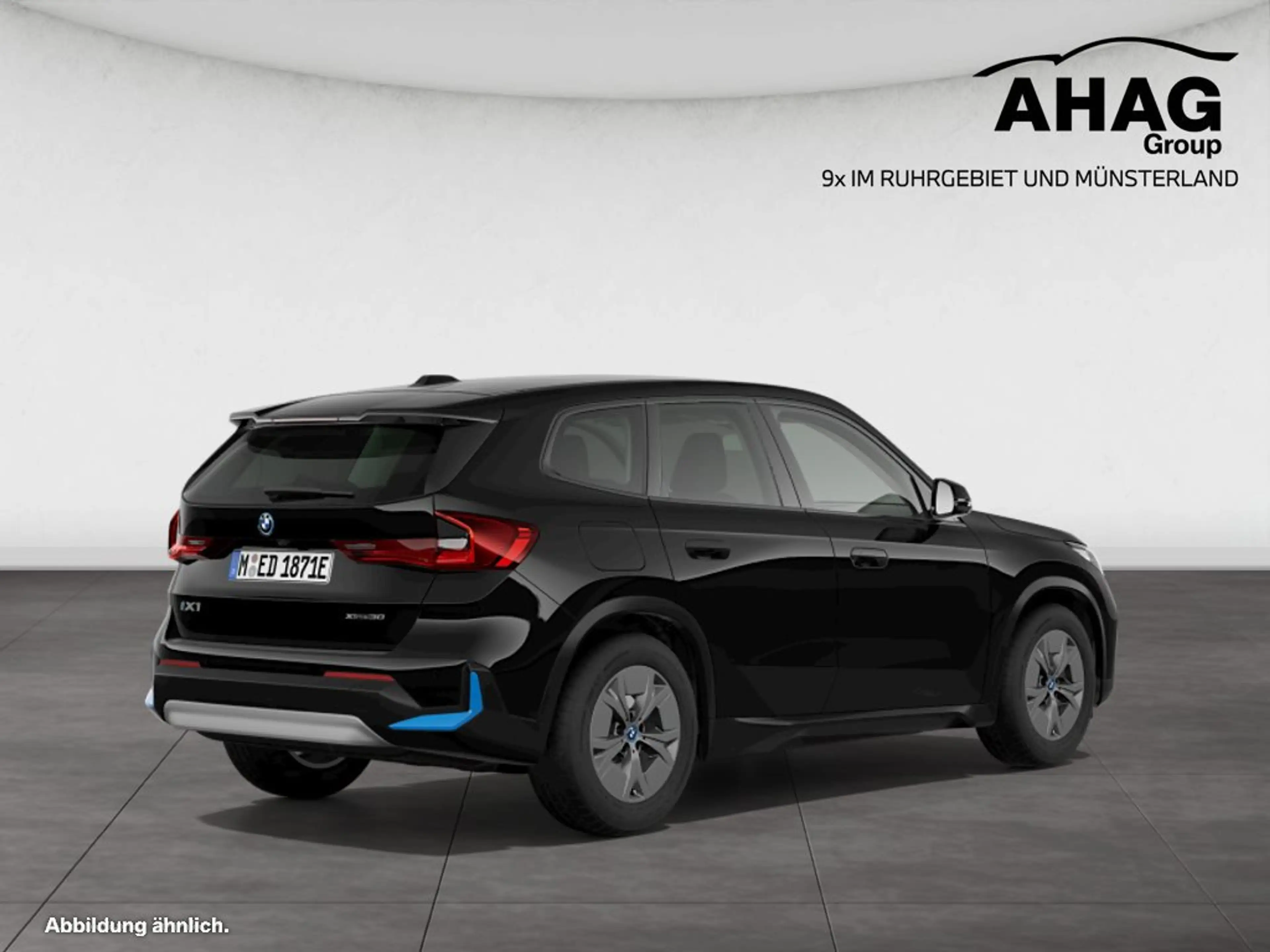 BMW iX1 xDrive30 — photo 2