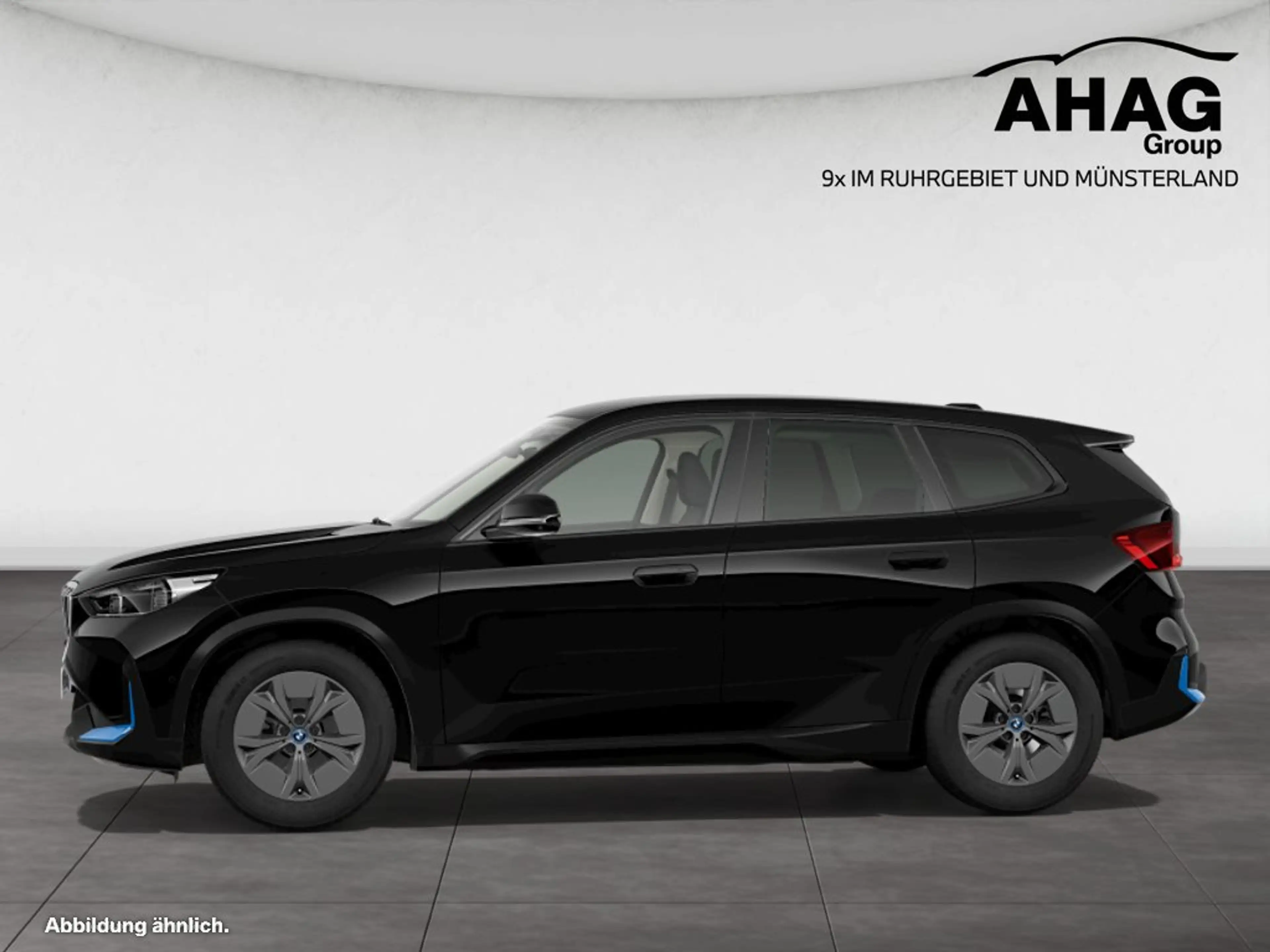 BMW iX1 xDrive30 — photo 5