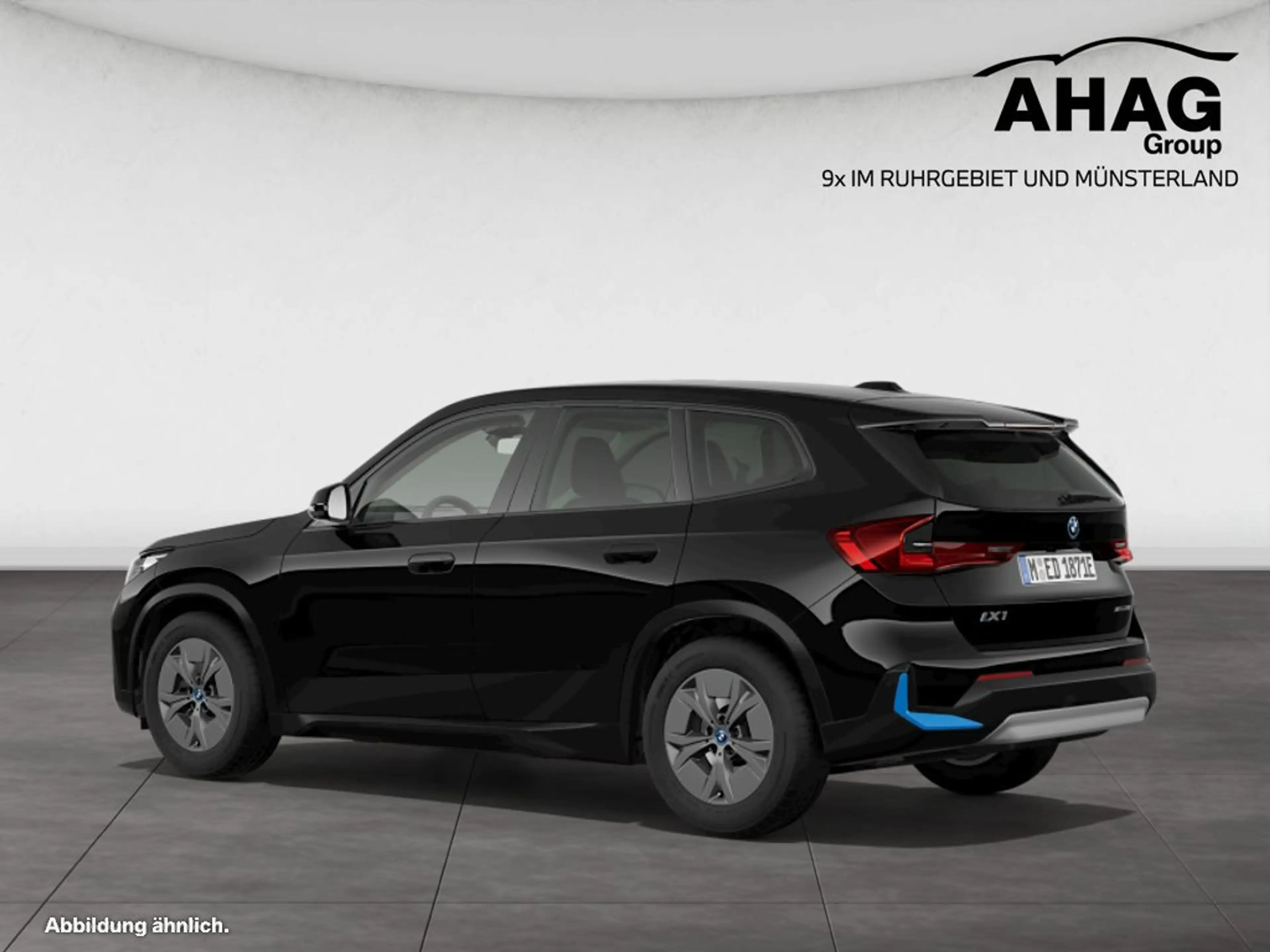 BMW iX1 xDrive30 — photo 6
