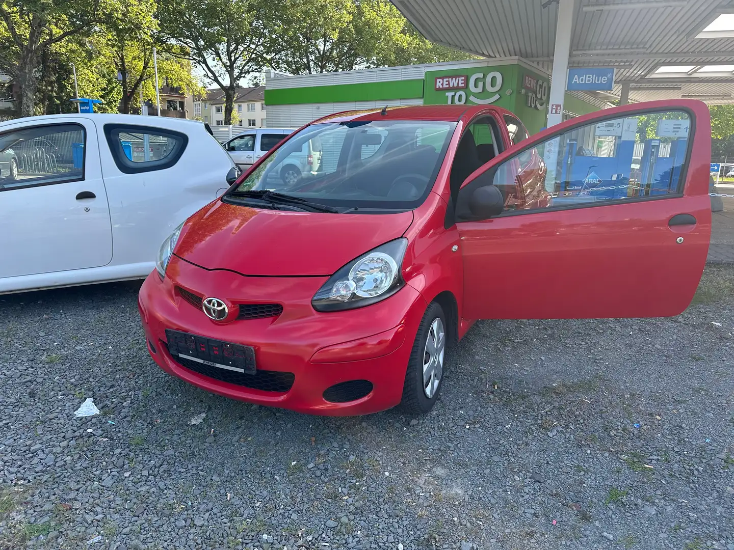 Toyota Aygo Rojo - 2