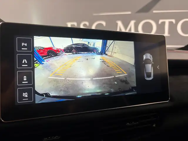Lotus Emira view 12