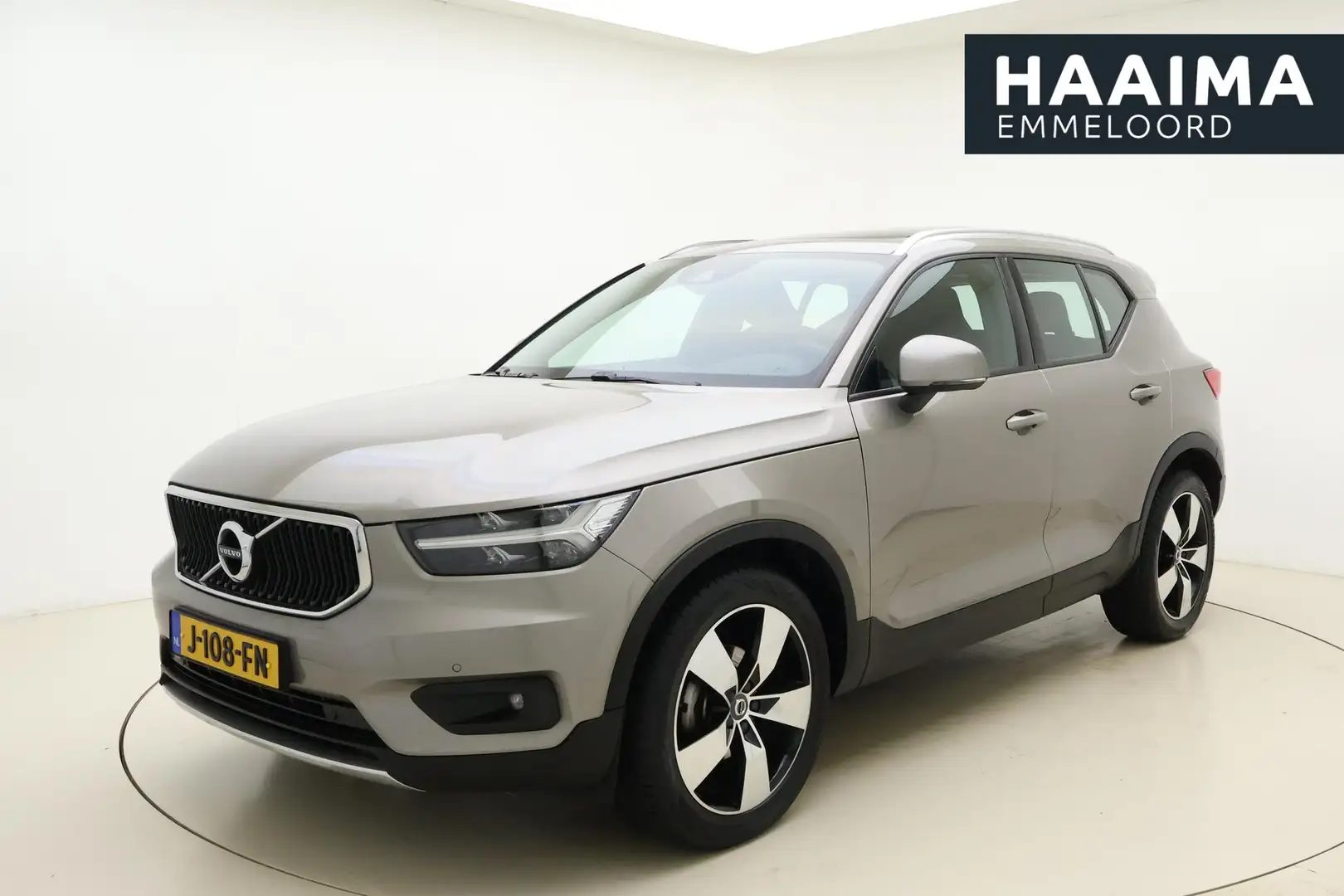 Volvo XC40 1.5 T2 Business Pro Automaat | Navigatie | Glazen Grijs - 1