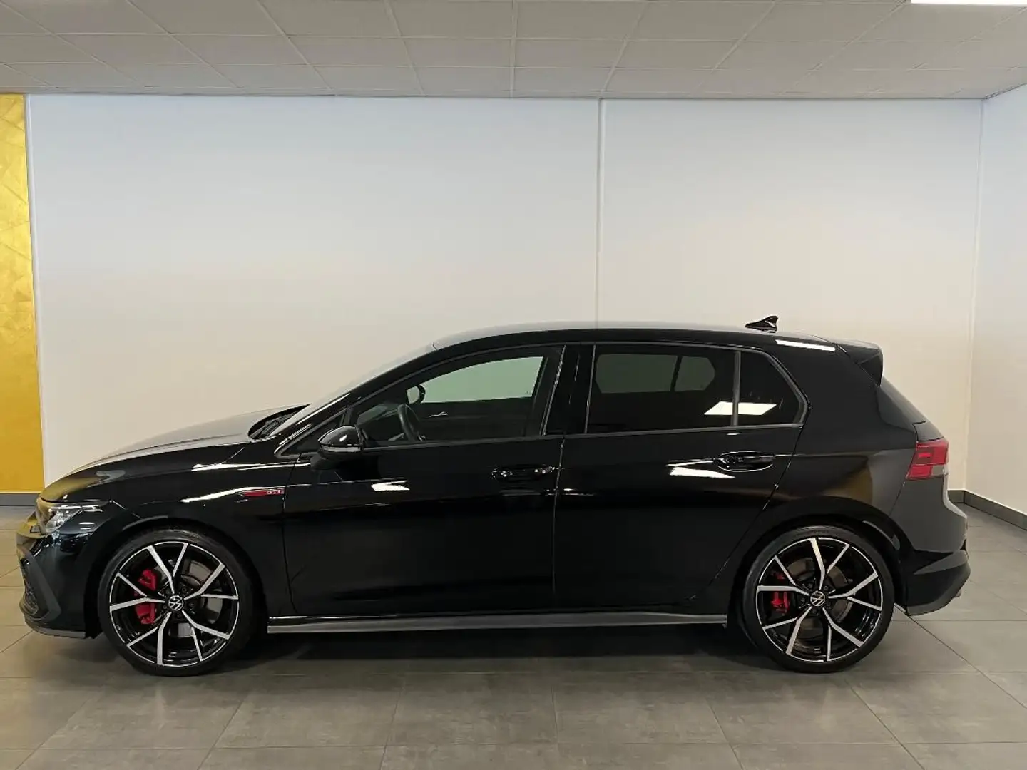 Volkswagen Golf GTI 2.0 TSI 6-Gang, 19",Leder,HarmanKardon, Negro - 2