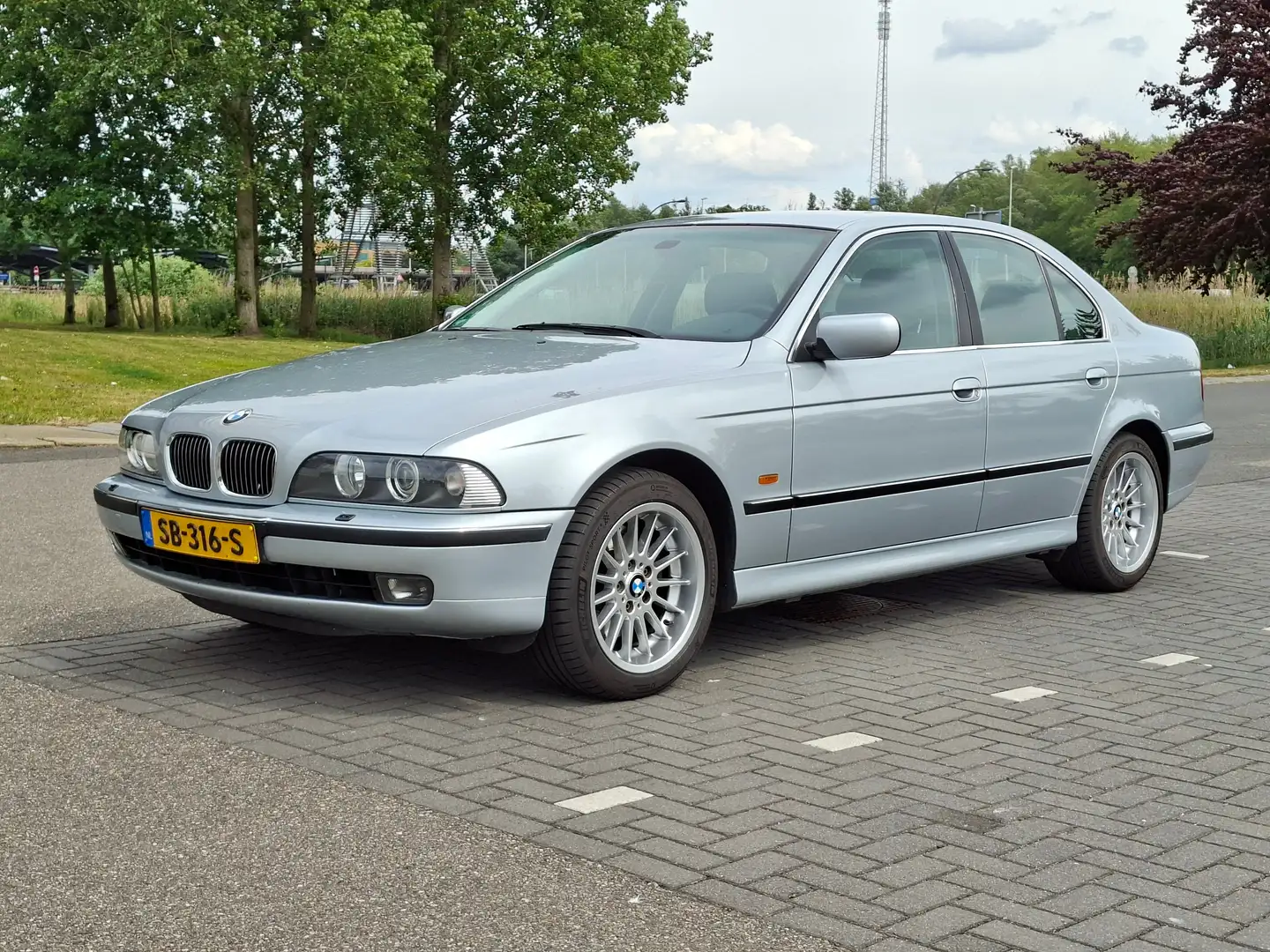 BMW 540 540i Automaat Silver - 1