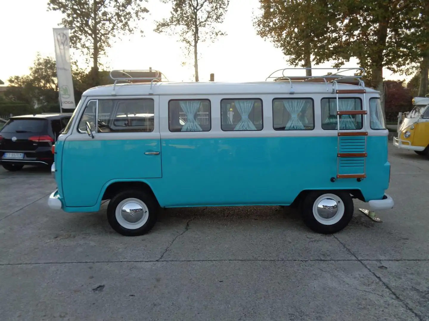 Volkswagen T2 KOMBI BUS 9 POSTI Bianco - 2